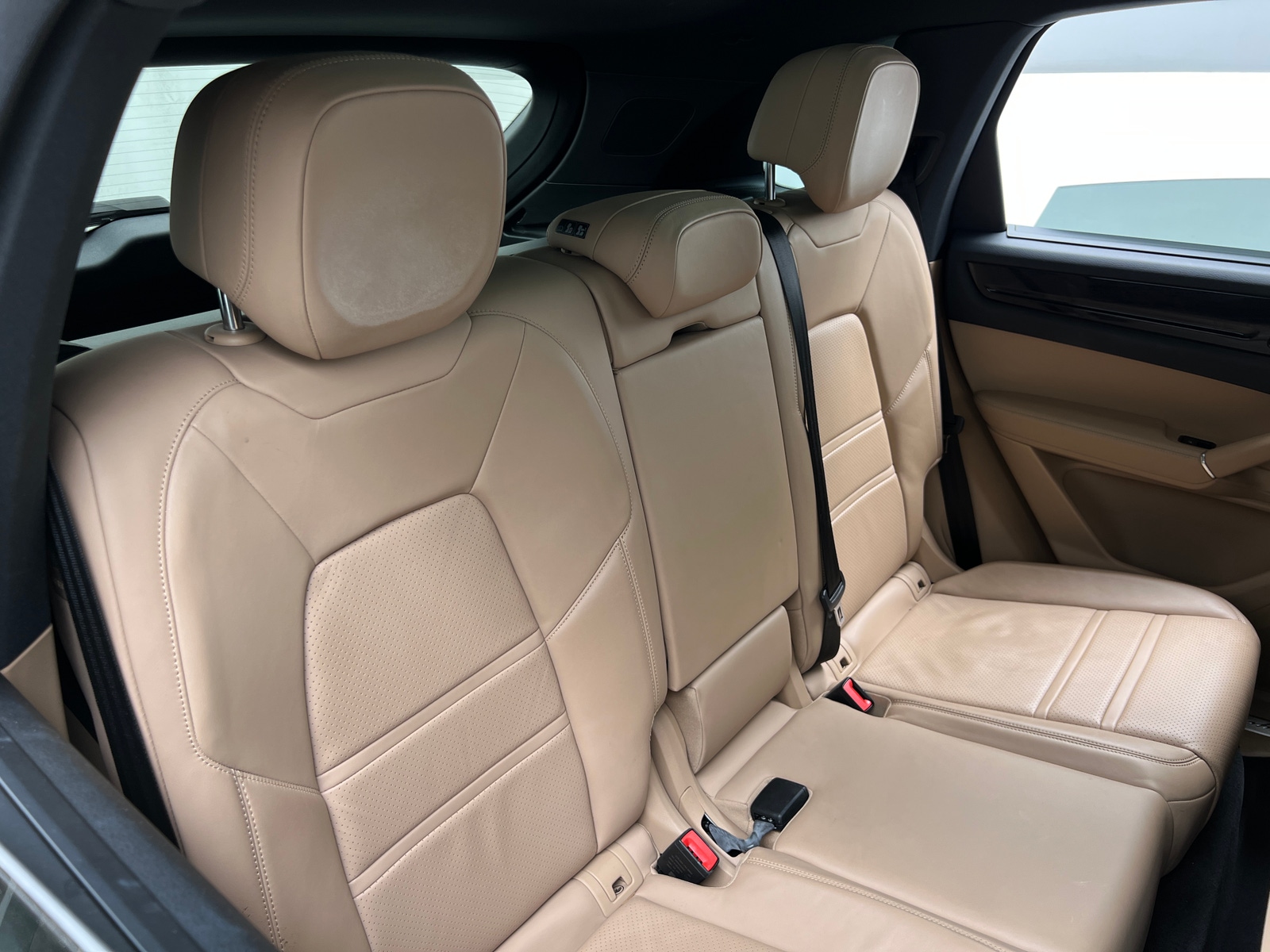Thumbnail: 2020 Porsche Cayenne - 5