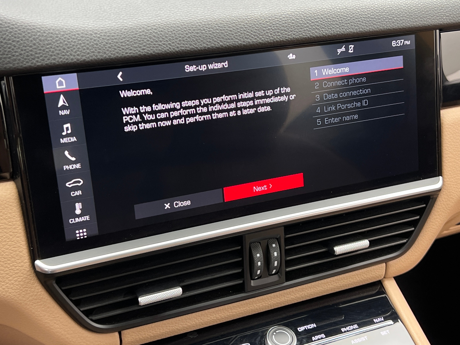 Thumbnail: 2020 Porsche Cayenne - 3