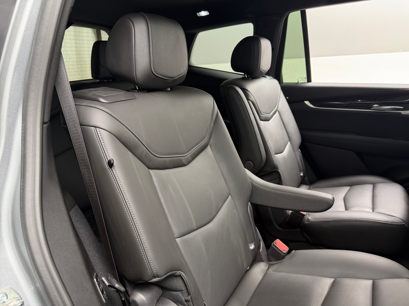 Thumbnail: 2025 Cadillac XT6 - 5