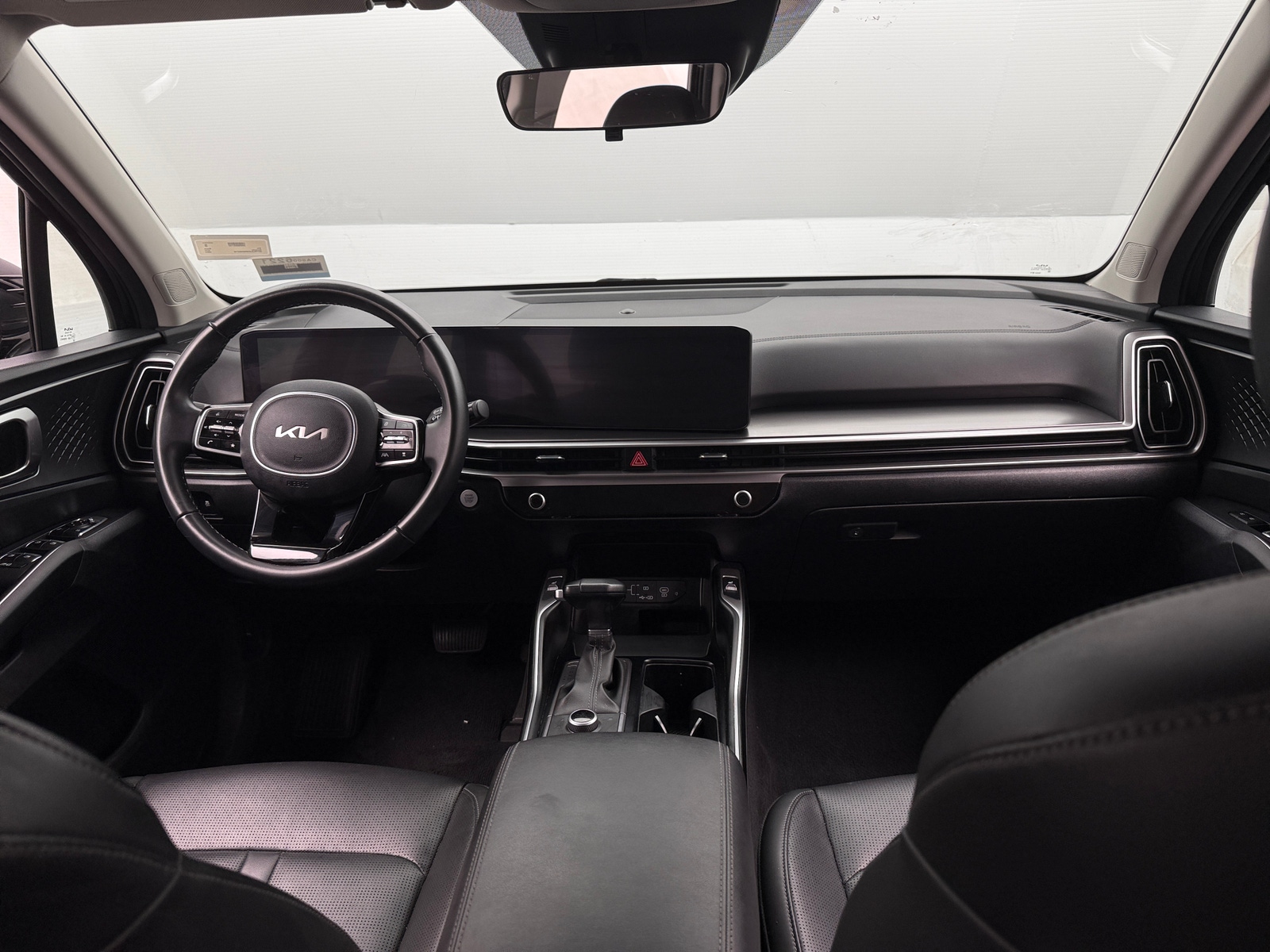 Thumbnail: 2024 Kia Sorento - 3