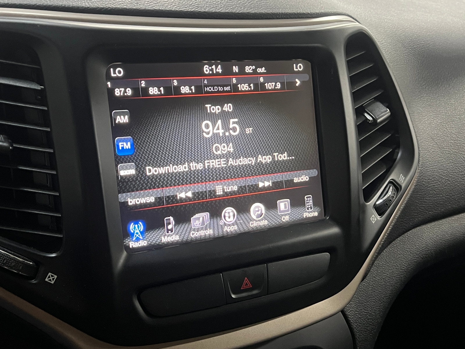 Thumbnail: 2015 Jeep Cherokee - 3