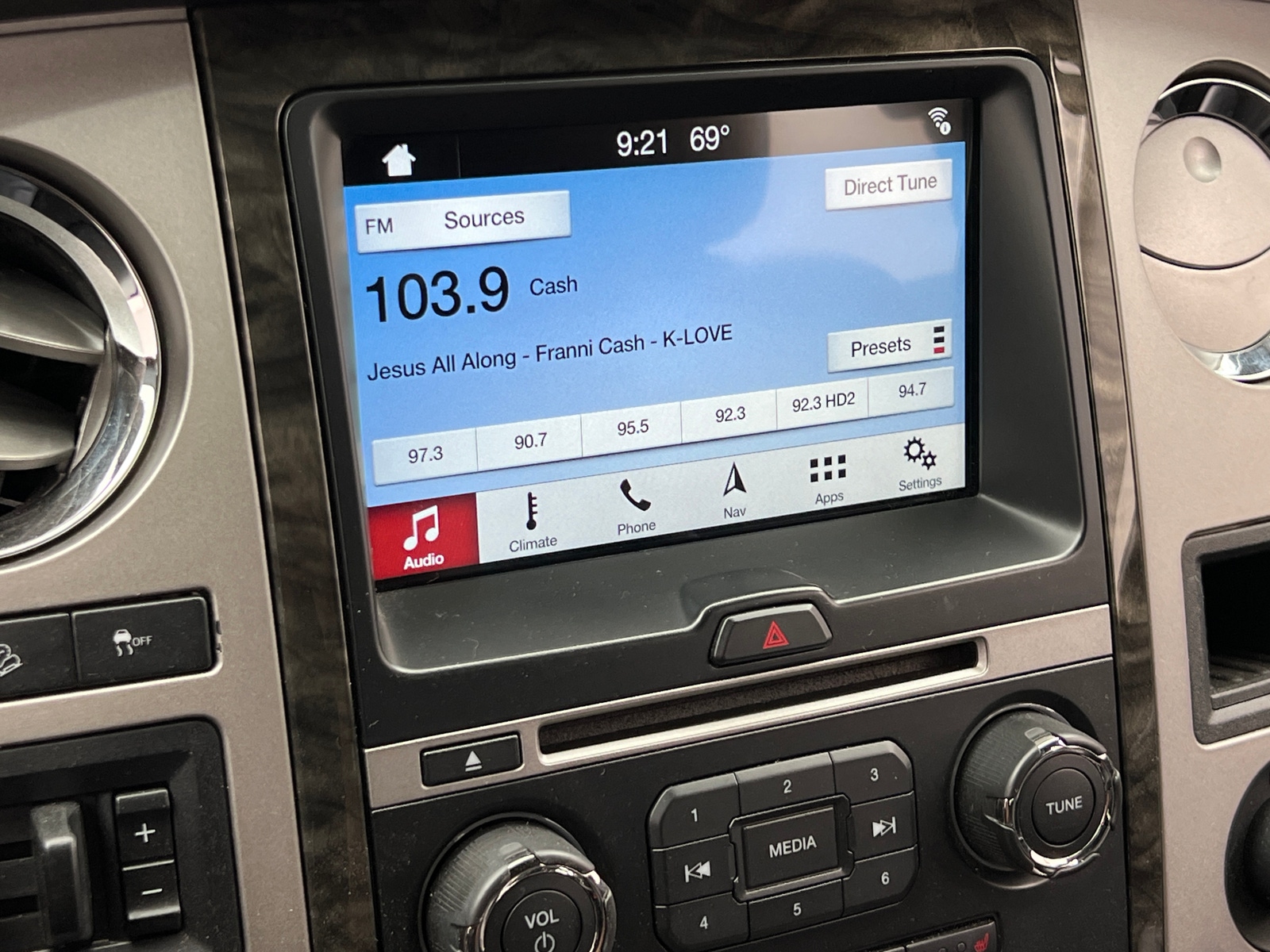 Thumbnail: 2016 Ford Expedition - 3