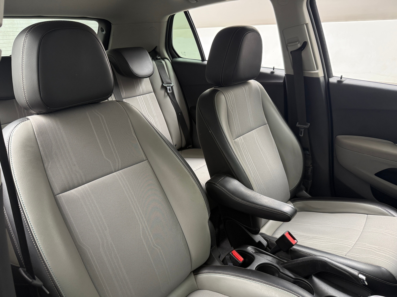 Thumbnail: 2015 Chevrolet Trax - 2