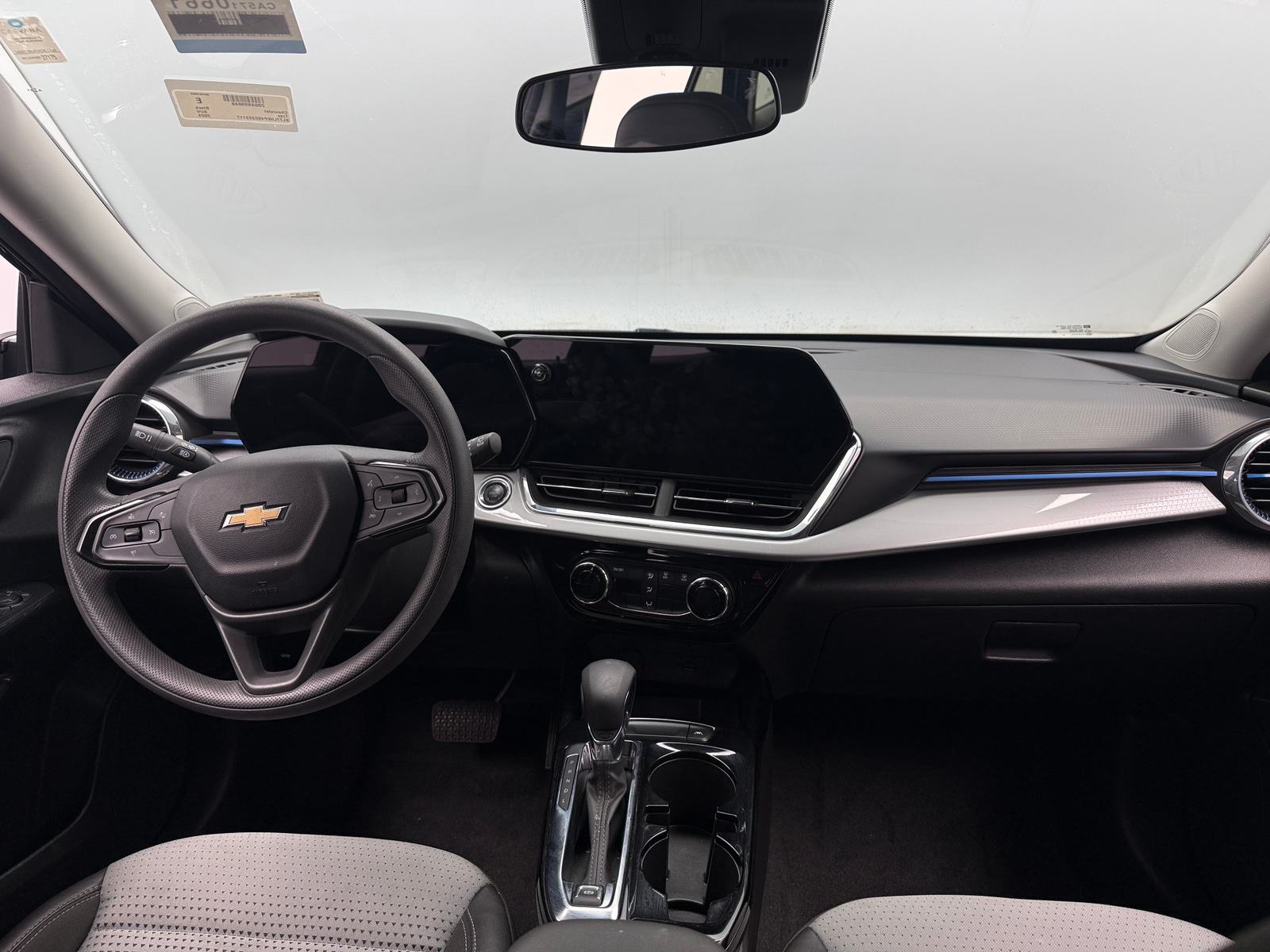 Thumbnail: 2025 Chevrolet Trax - 3