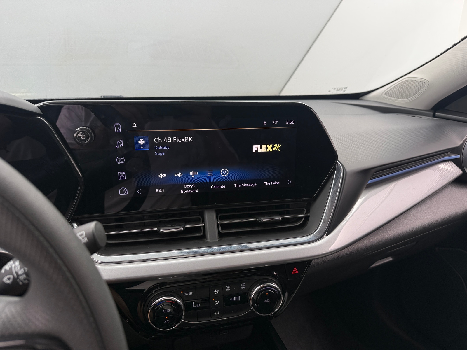 Thumbnail: 2025 Chevrolet Trax - 4