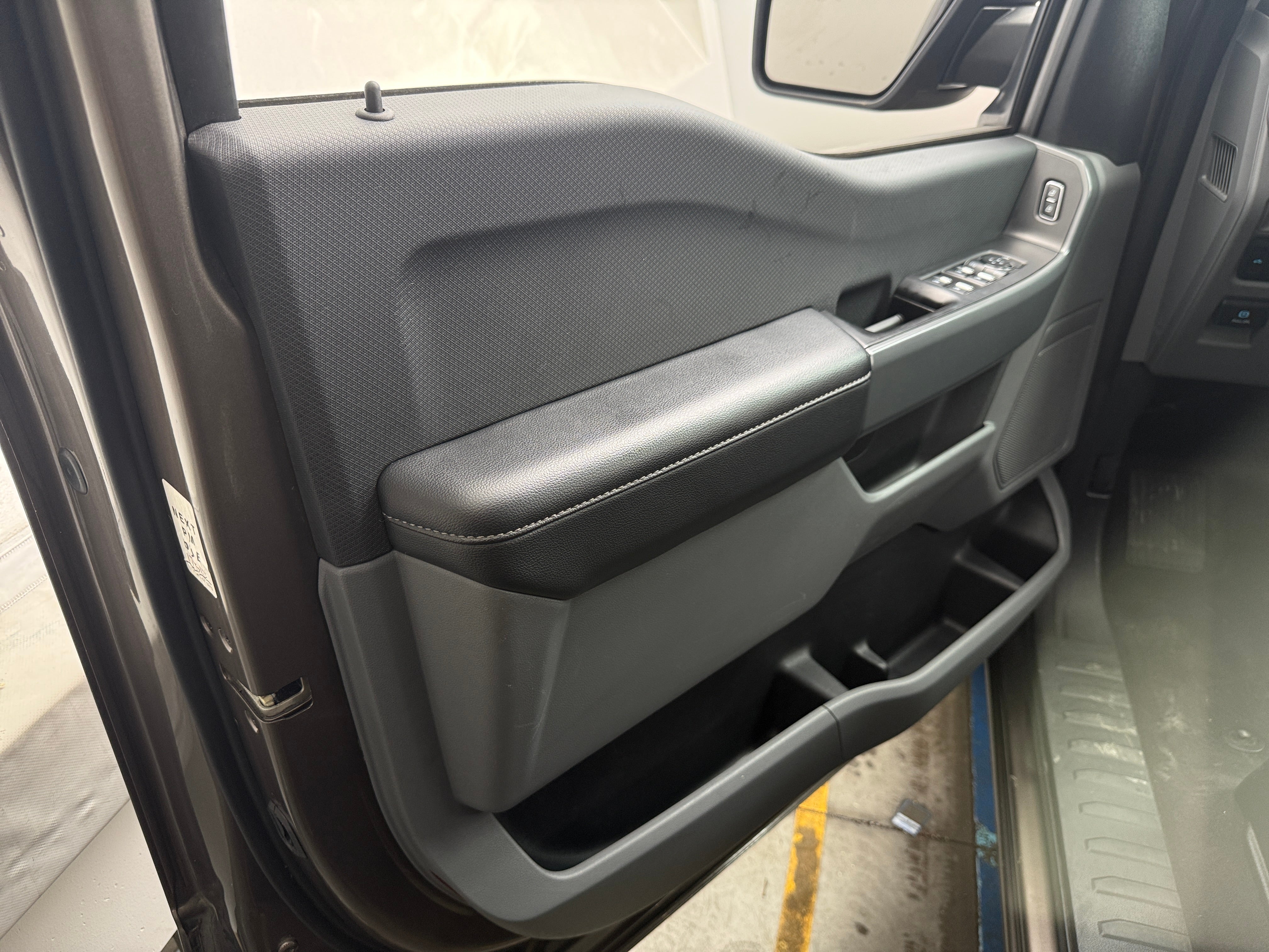 2023 Ford F-150 XLT - Photo 9