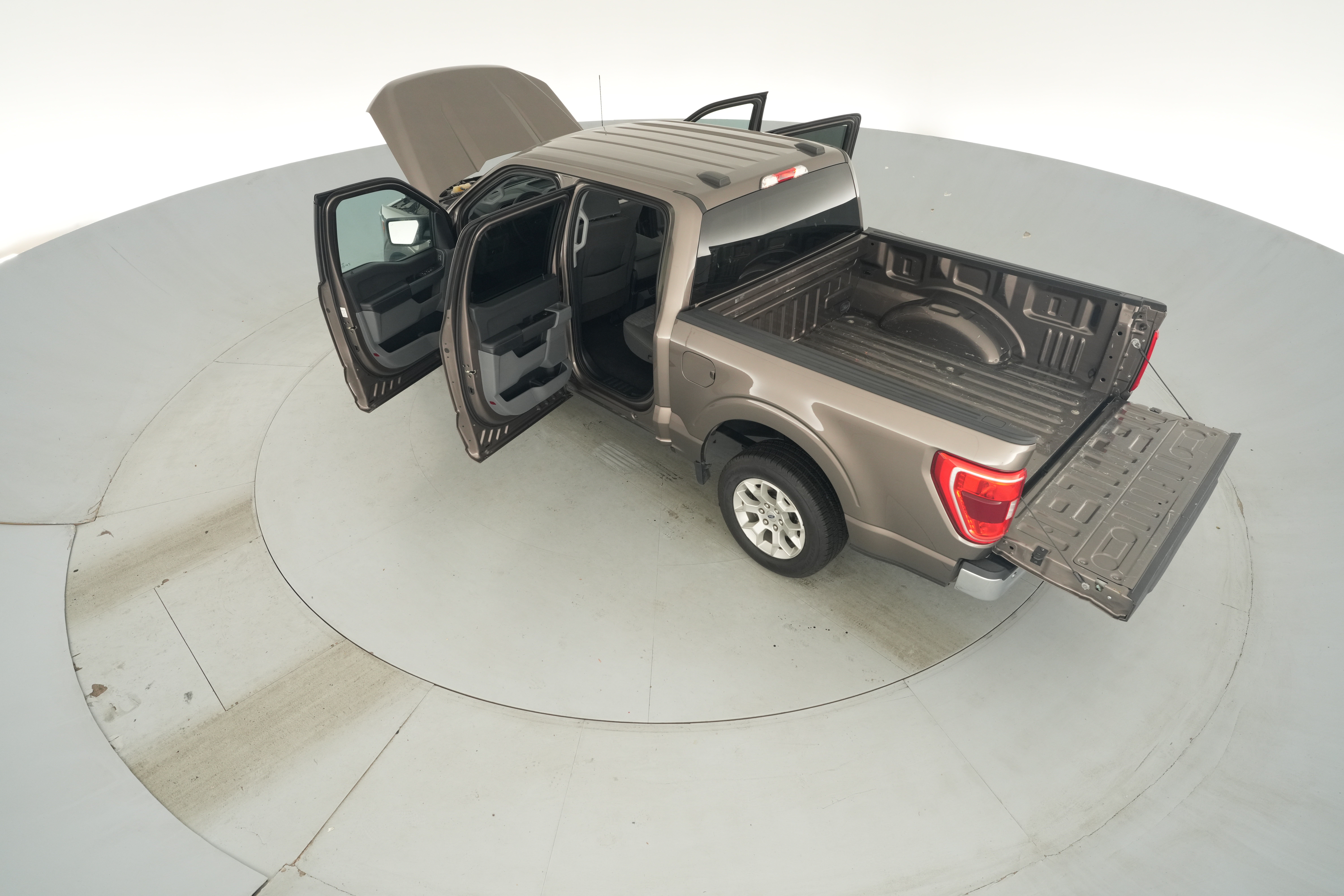 2023 Ford F-150 XLT - Photo 39