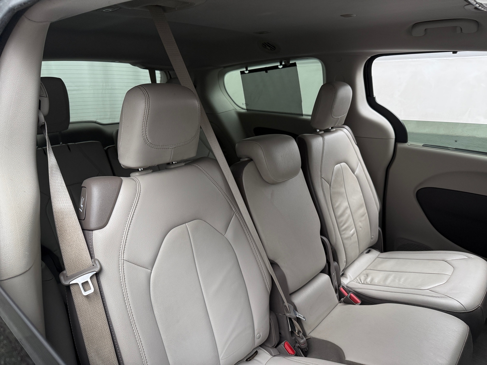 Thumbnail: 2017 Chrysler Pacifica - 5