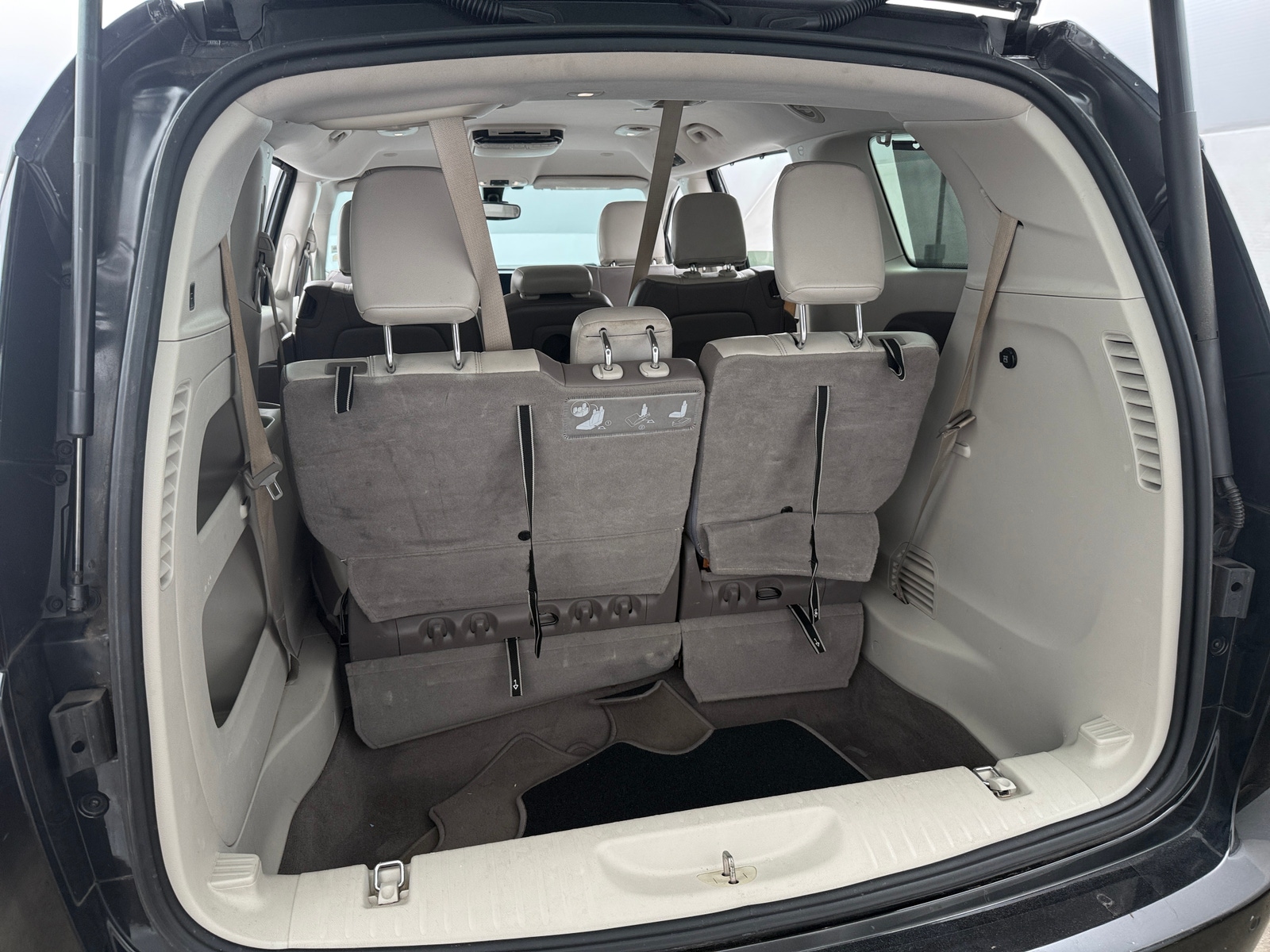 Thumbnail: 2017 Chrysler Pacifica - 6