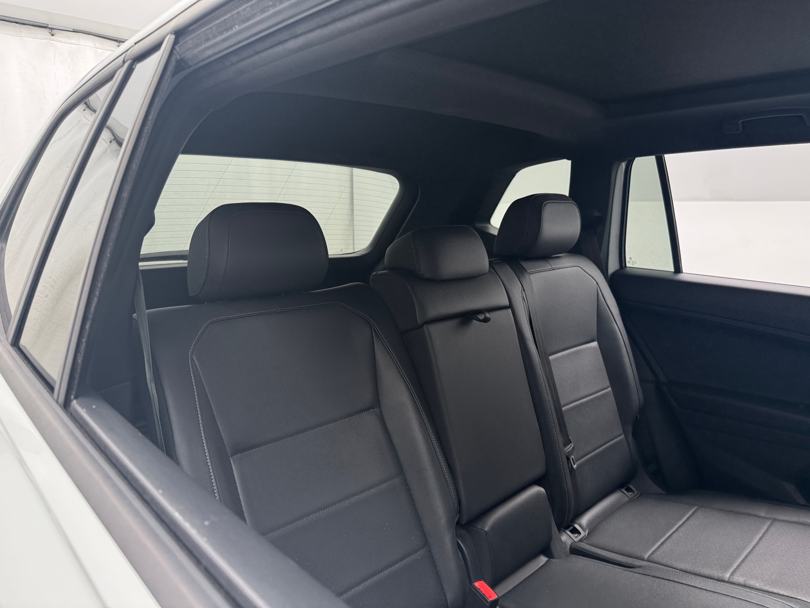 Thumbnail: 2020 Volkswagen Tiguan - 5