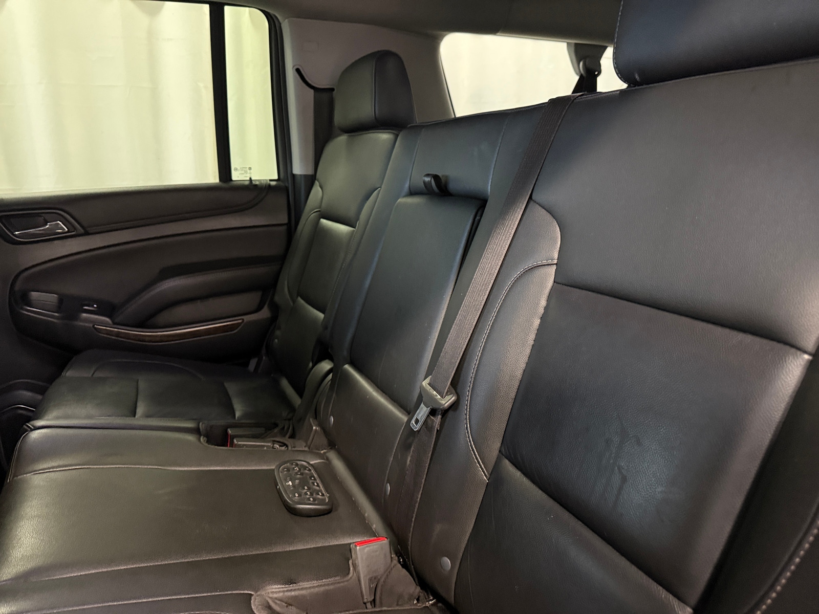 Thumbnail: 2019 Chevrolet Suburban - 5