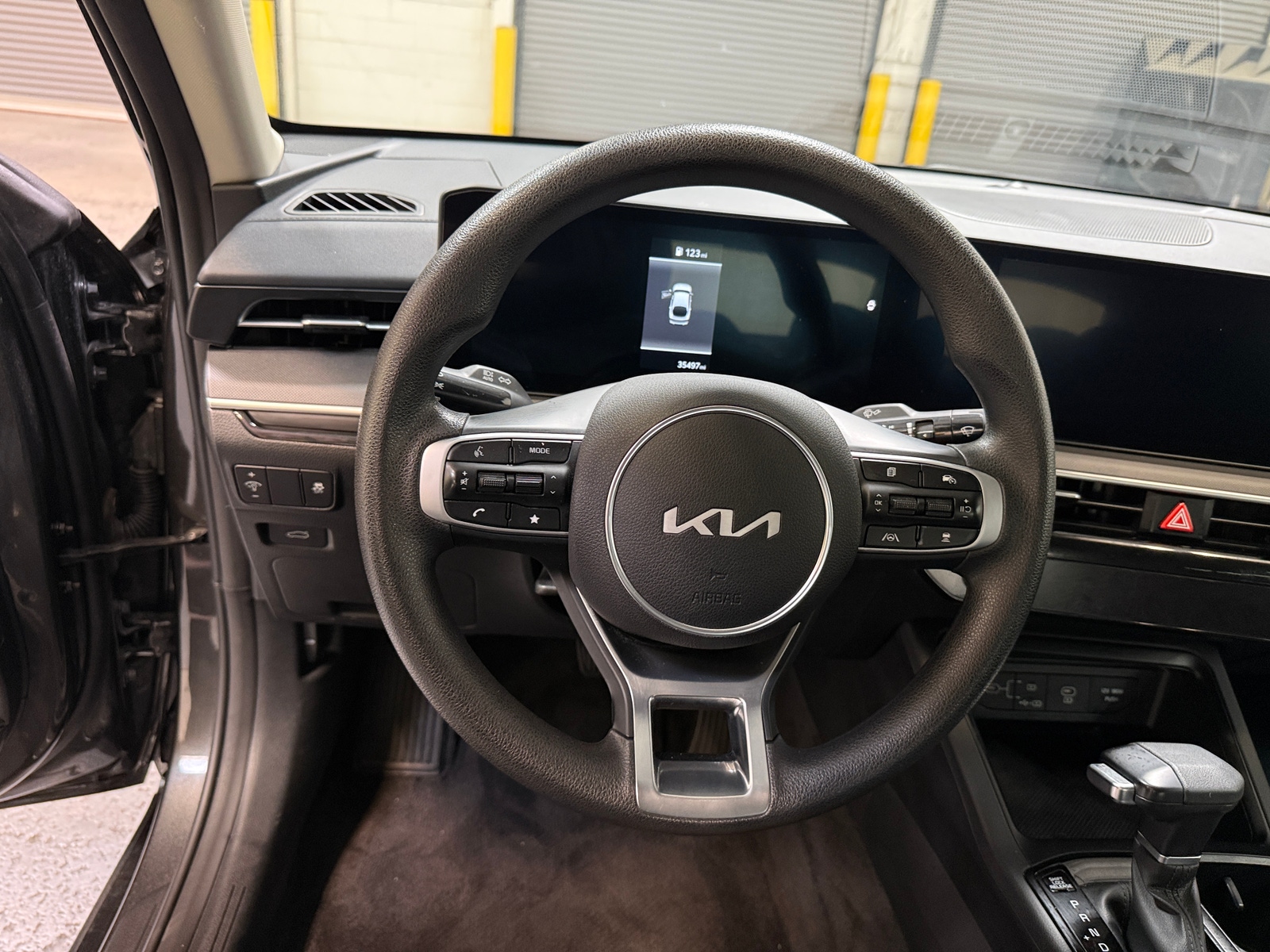 Thumbnail: 2025 Kia K5 - 5