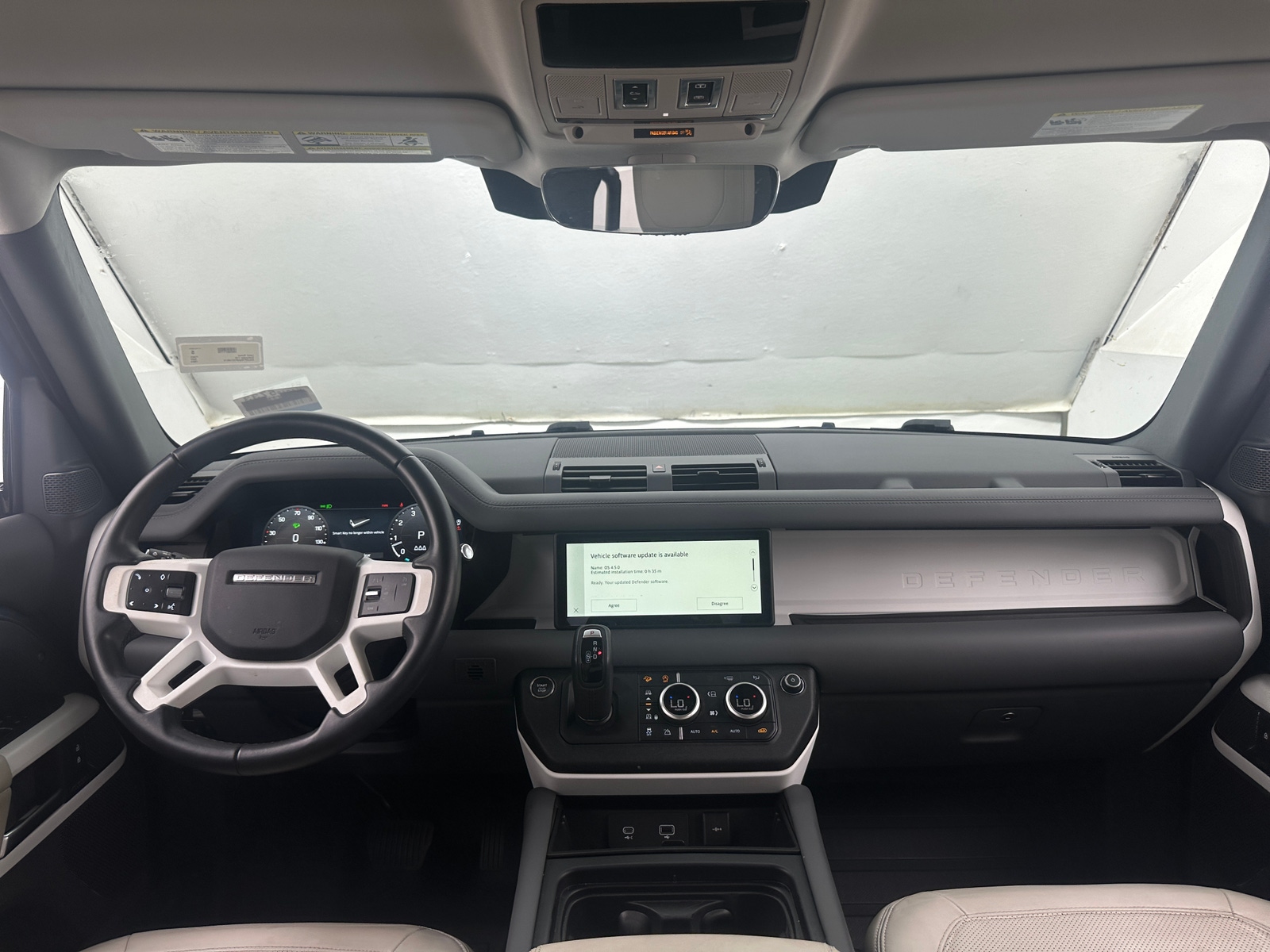 Thumbnail: 2023 Land Rover Defender - 2