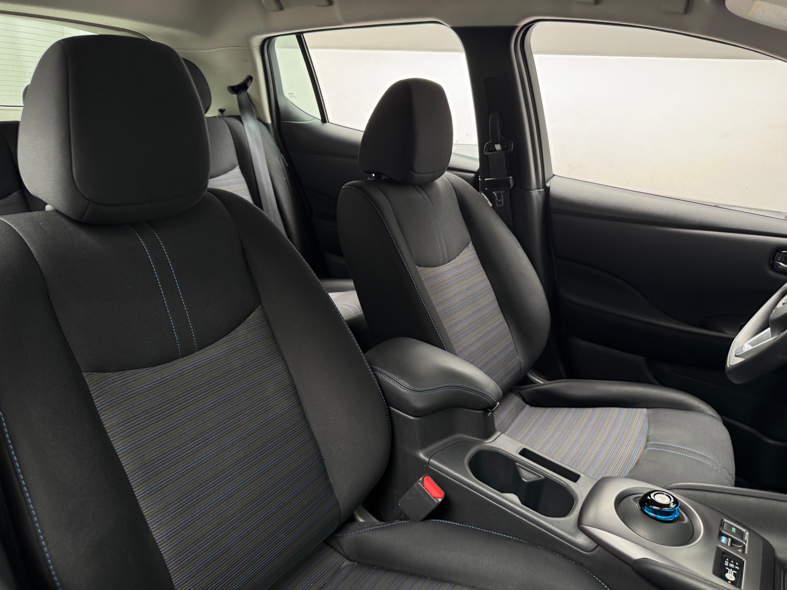 Thumbnail: 2023 Nissan Leaf - 2