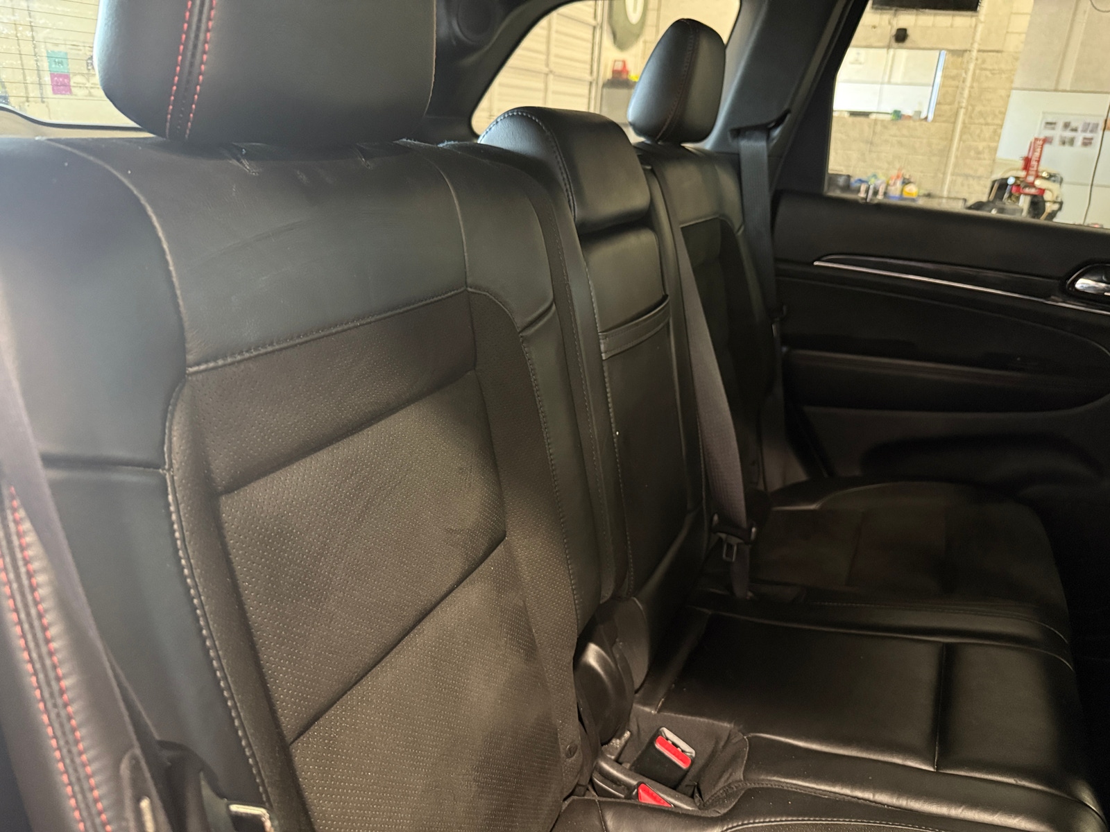 Thumbnail: 2019 Jeep Grand Cherokee - 4
