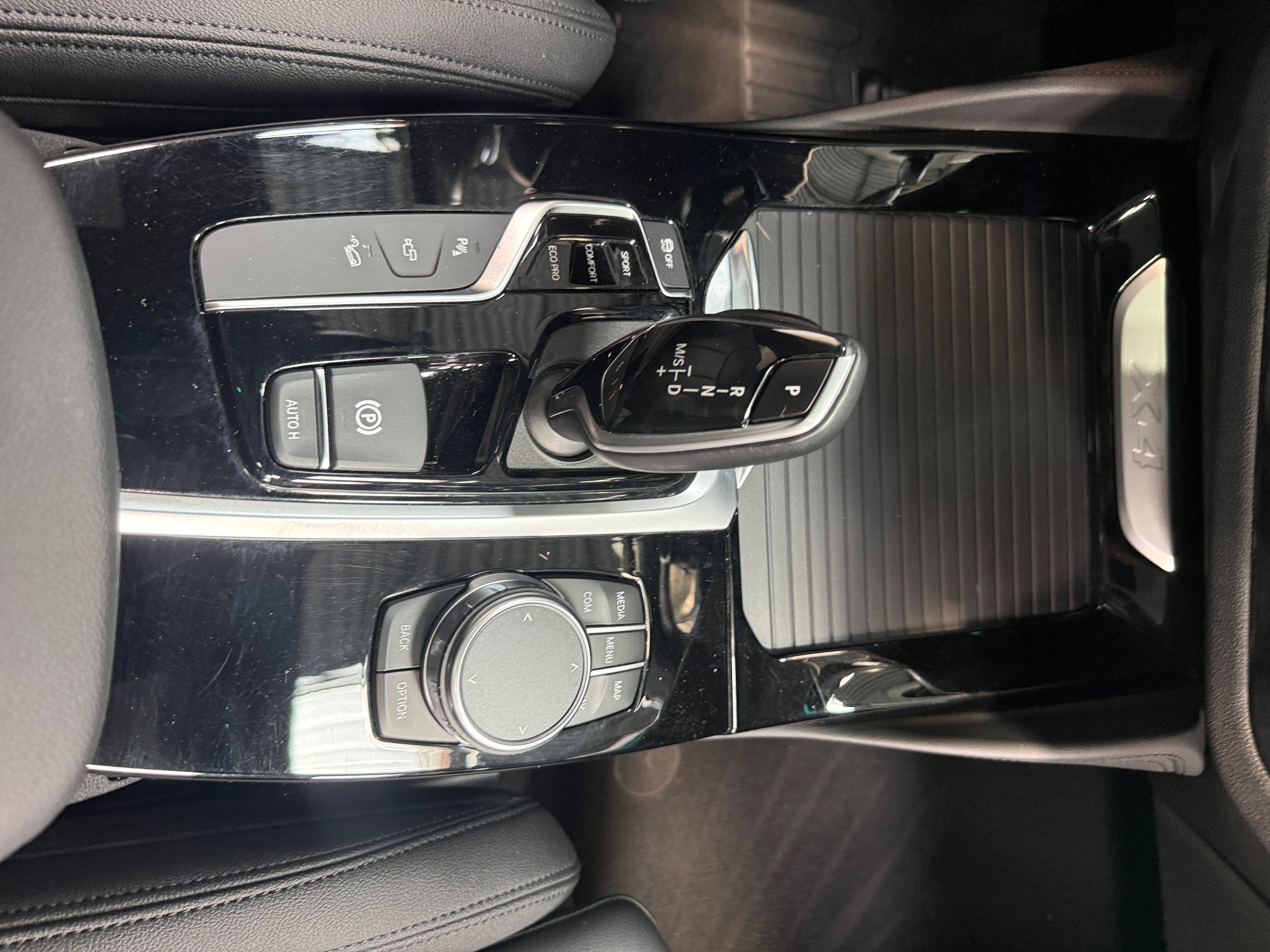2021 BMW X4 30i - Photo 6