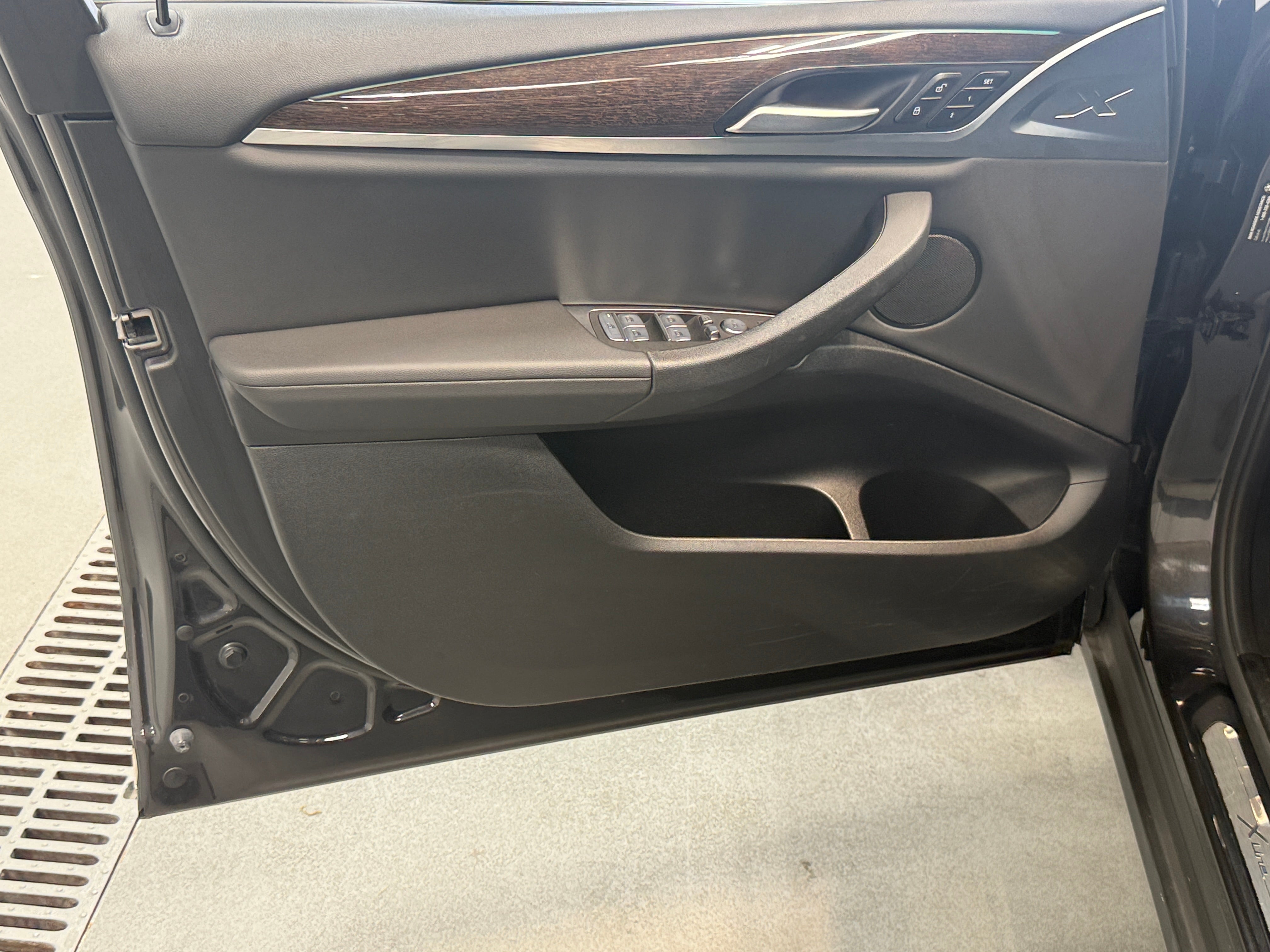 2021 BMW X4 30i - Photo 9