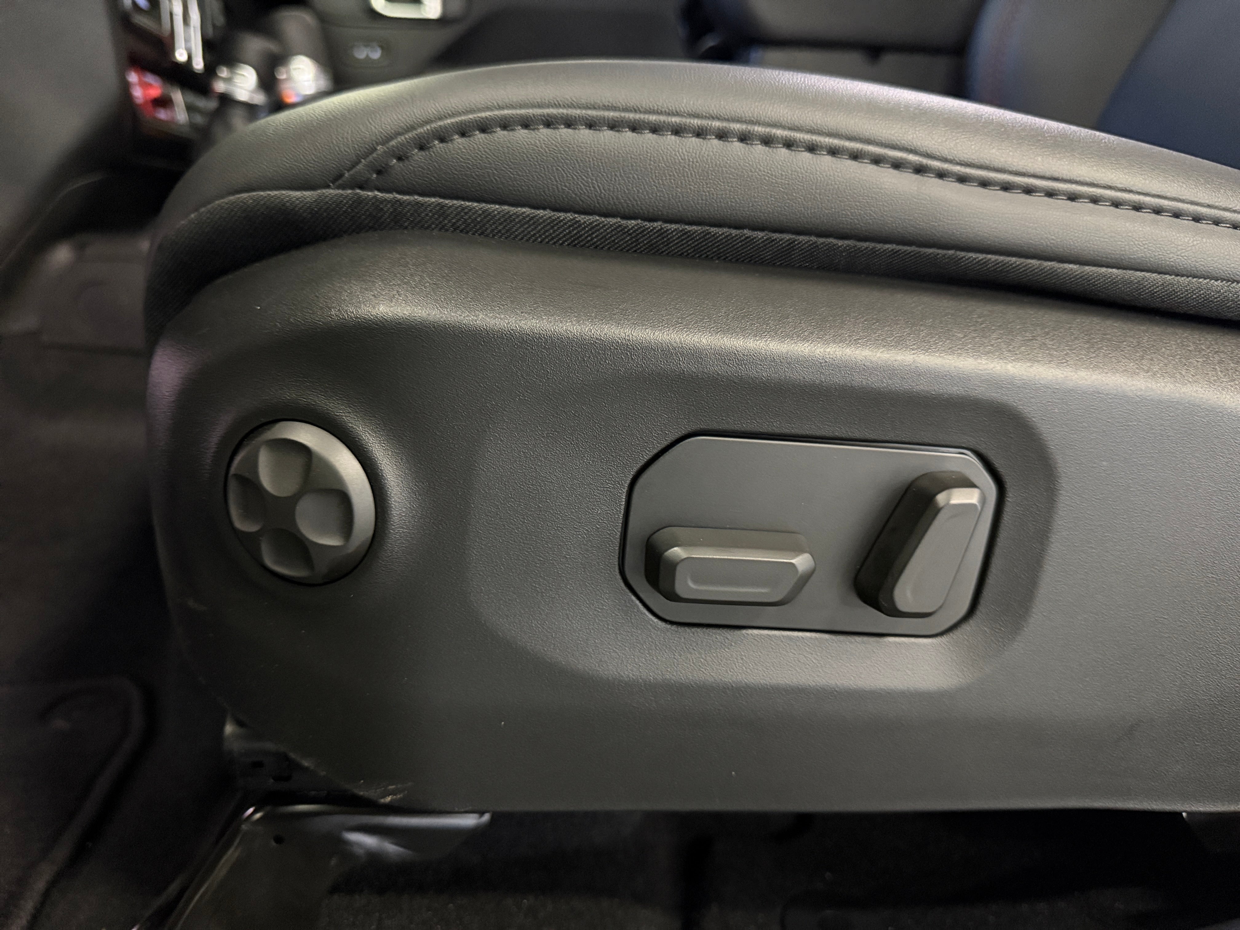 2026 Jeep Wrangler 4-Door Rubicon - Photo 11