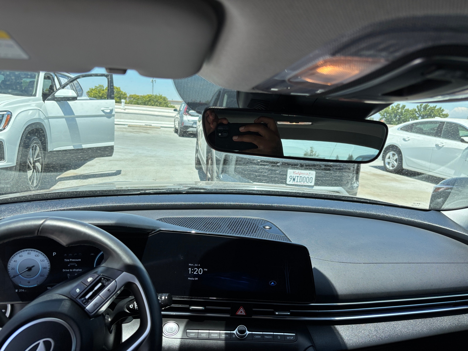 Thumbnail: 2025 Hyundai Elantra - 3