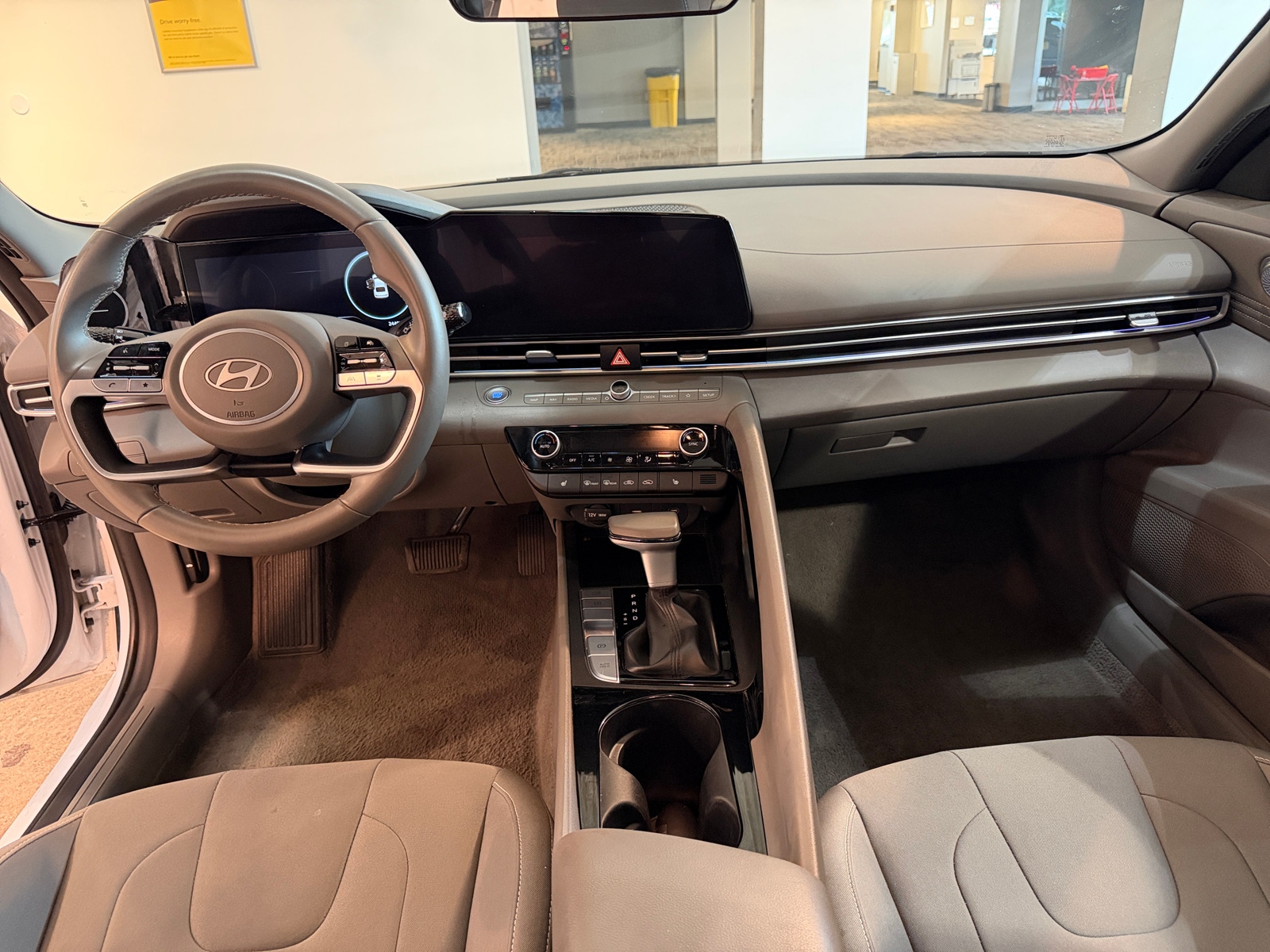Thumbnail: 2025 Hyundai Elantra - 3