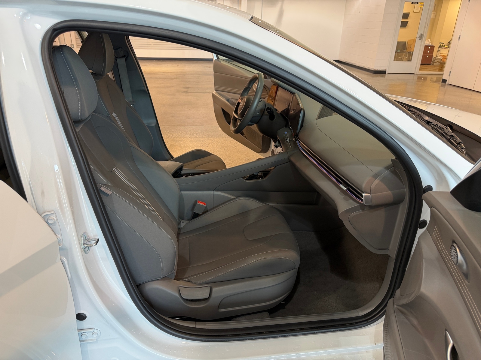 Thumbnail: 2025 Hyundai Elantra - 2