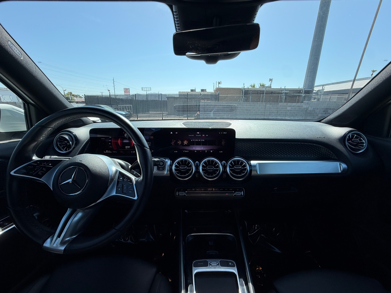 Thumbnail: 2025 Mercedes-Benz GLB - 3