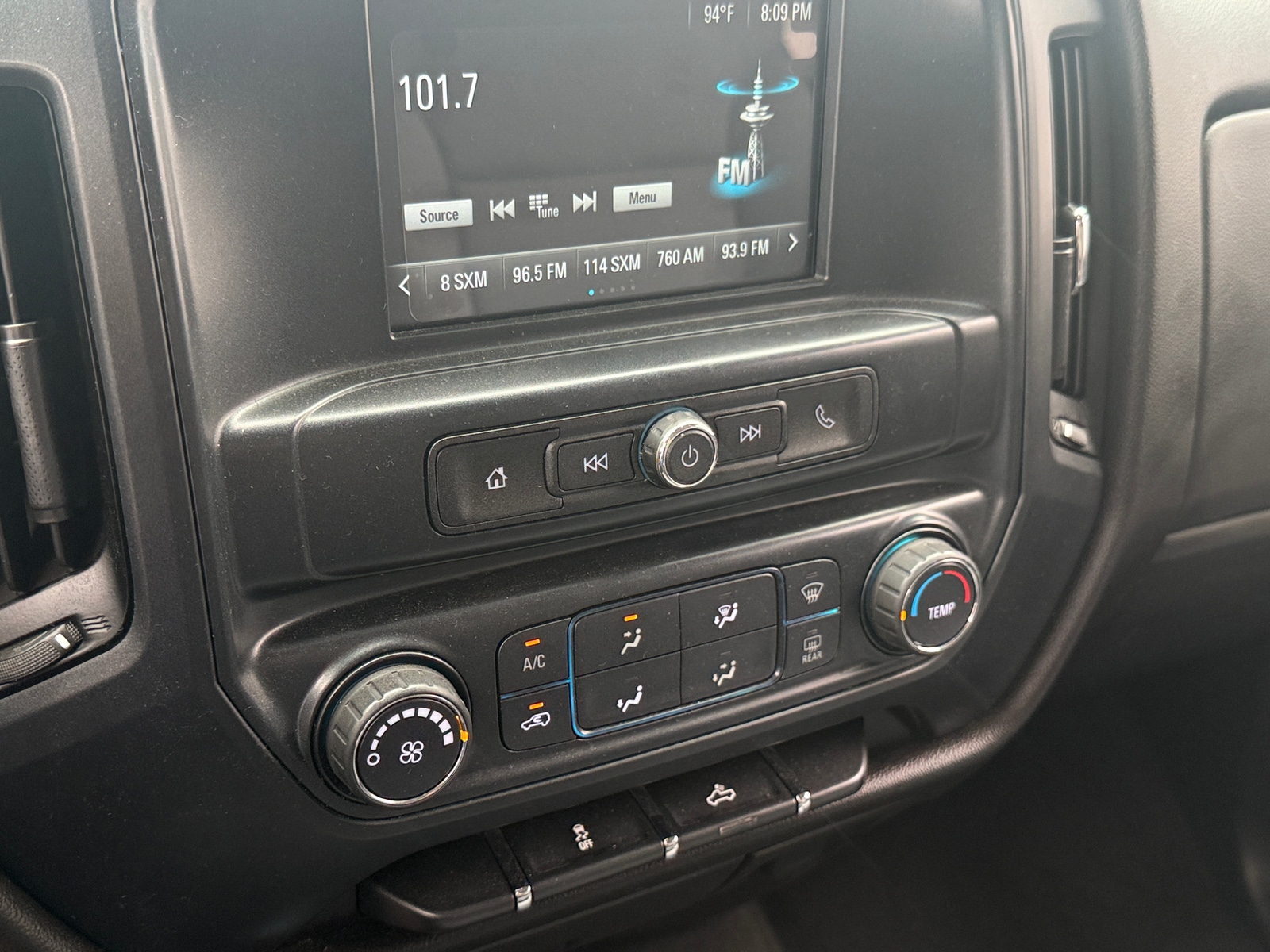 Thumbnail: 2019 Chevrolet Silverado 1500 - 4