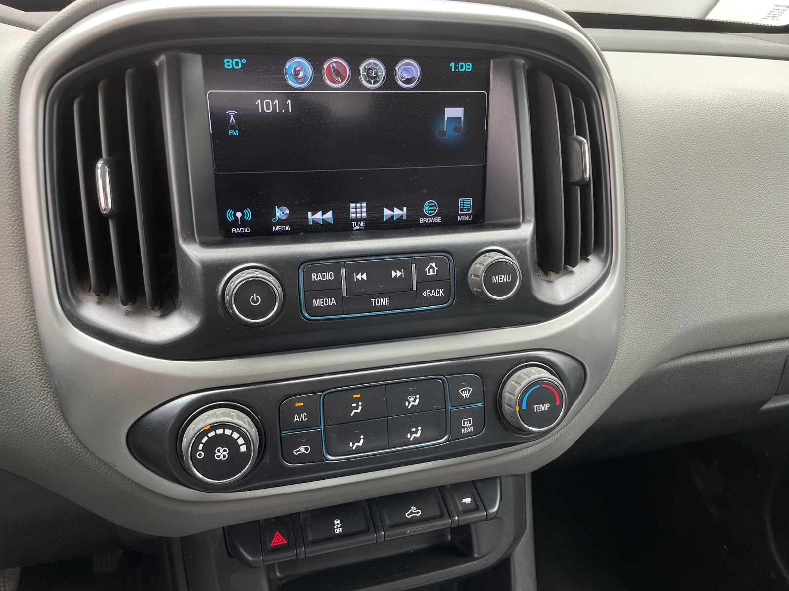 Thumbnail: 2016 Chevrolet Colorado - 4