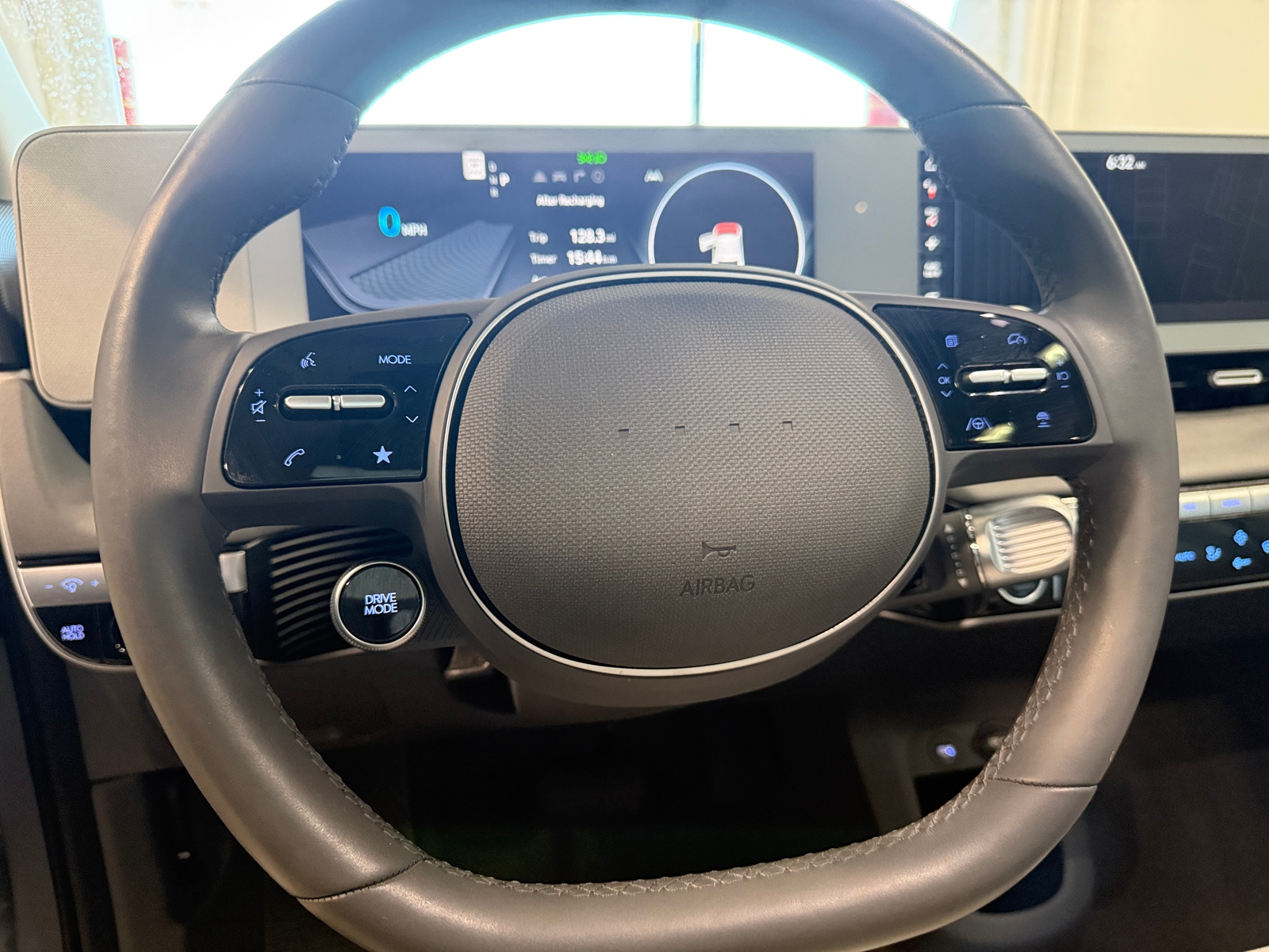 Thumbnail: 2024 Hyundai Ioniq 5 - 4