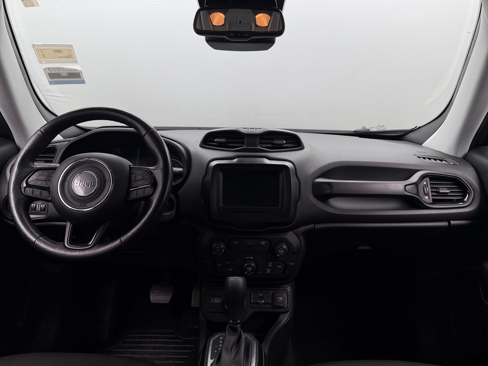 Thumbnail: 2018 Jeep Renegade - 3