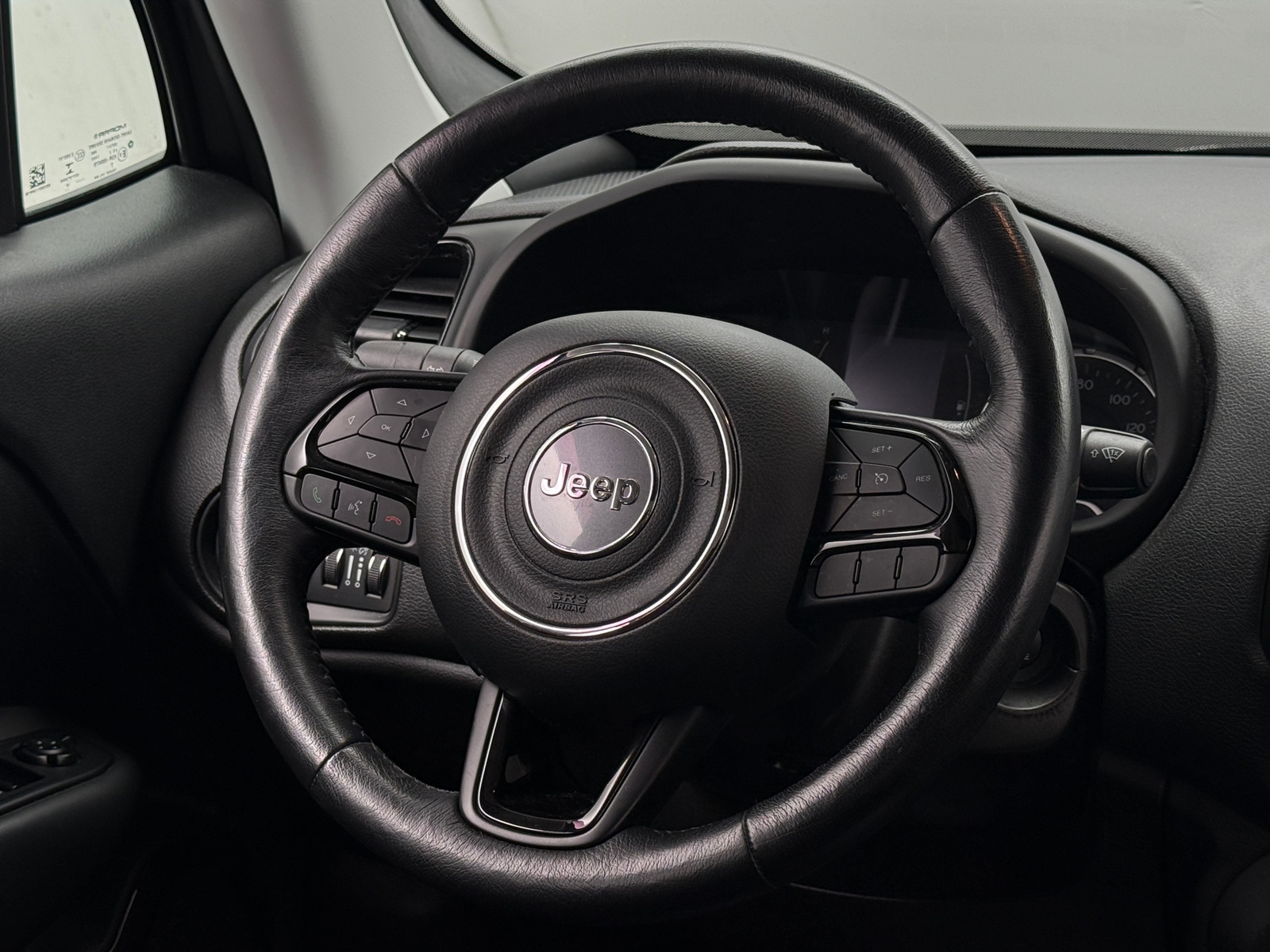 Thumbnail: 2018 Jeep Renegade - 5