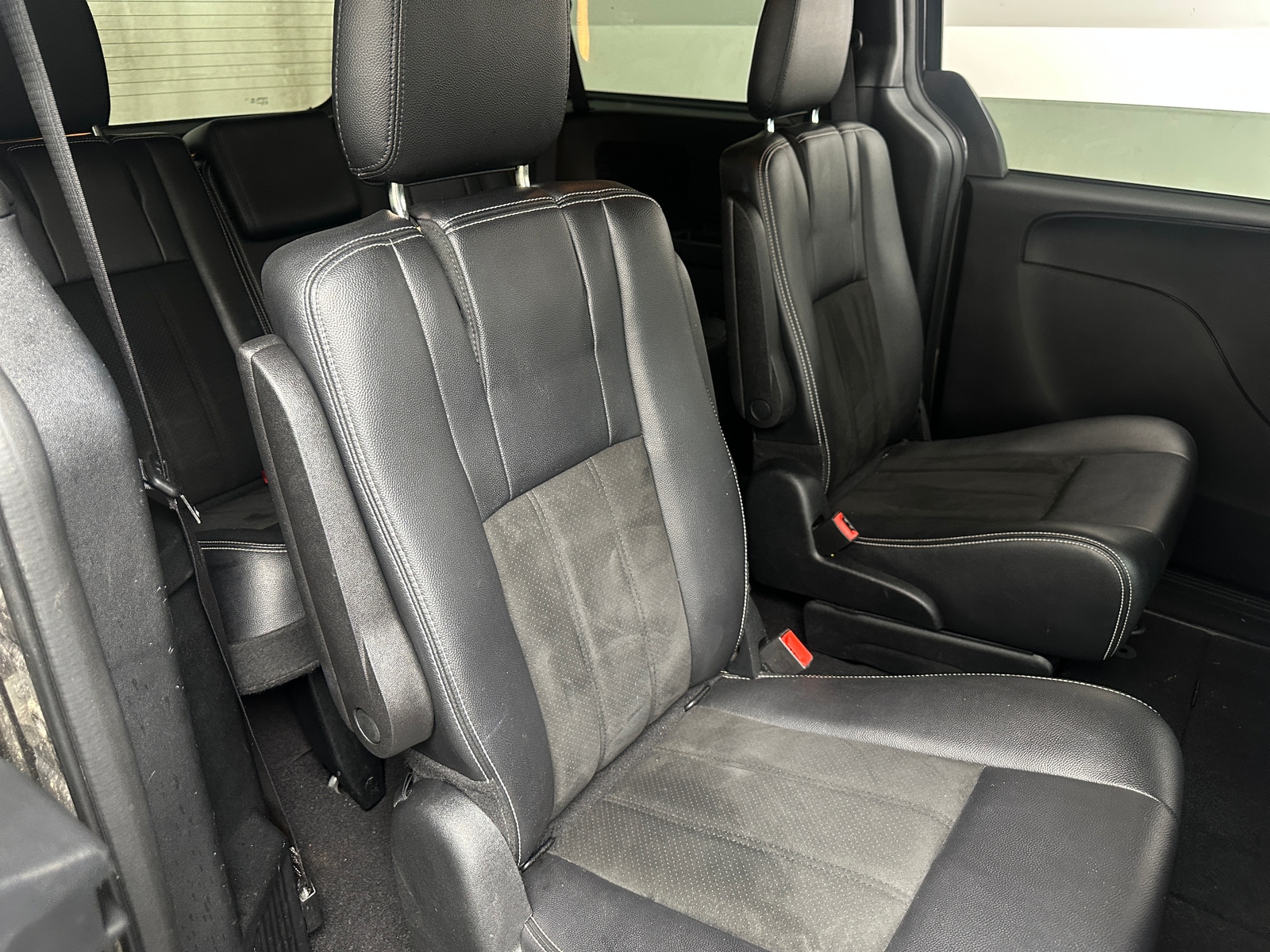 Thumbnail: 2019 Dodge Grand Caravan - 6