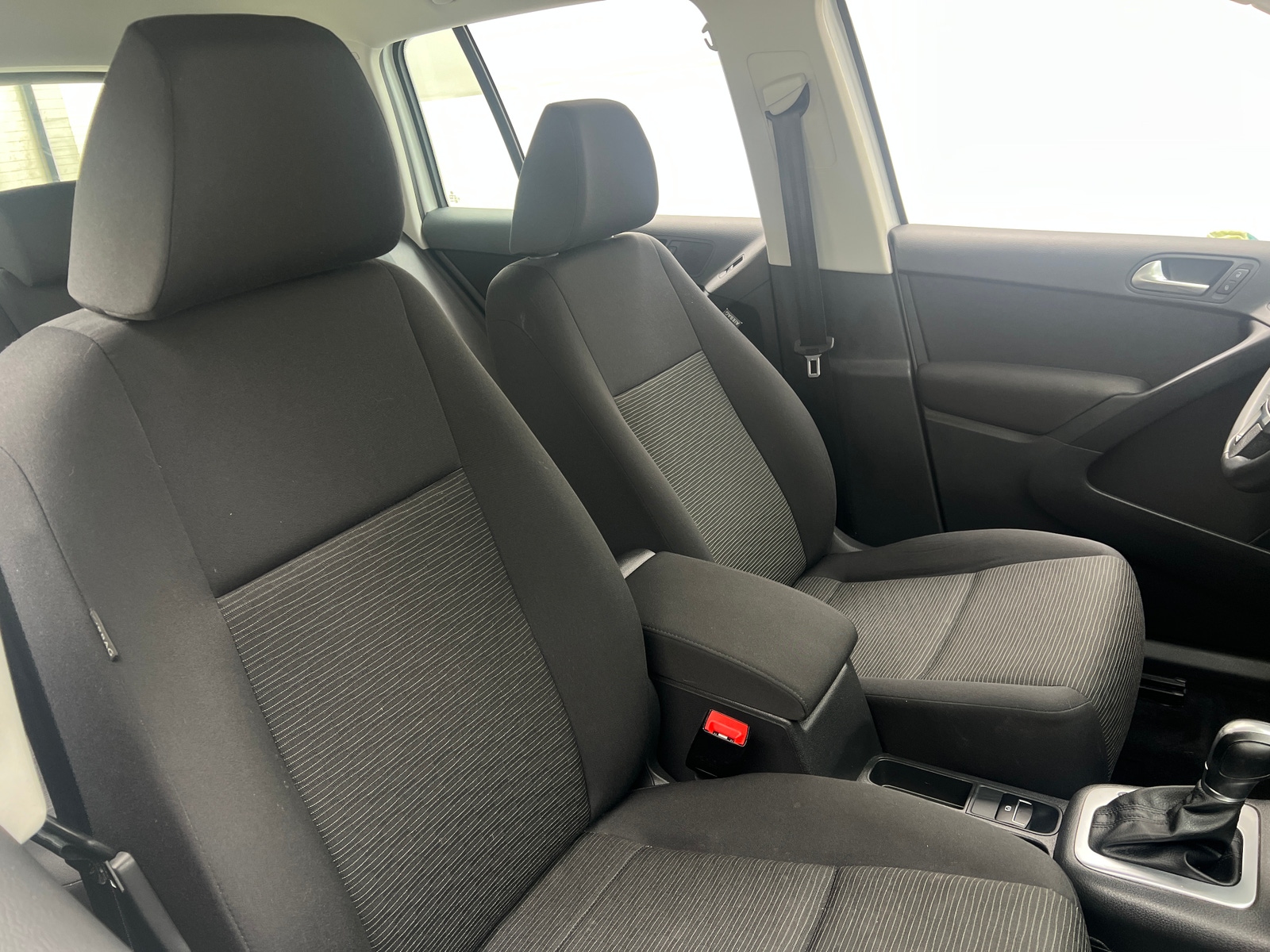 Thumbnail: 2017 Volkswagen Tiguan - 2