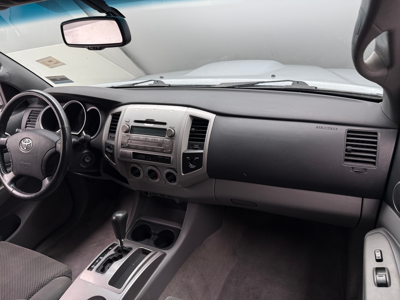 Thumbnail: 2011 Toyota Tacoma - 3
