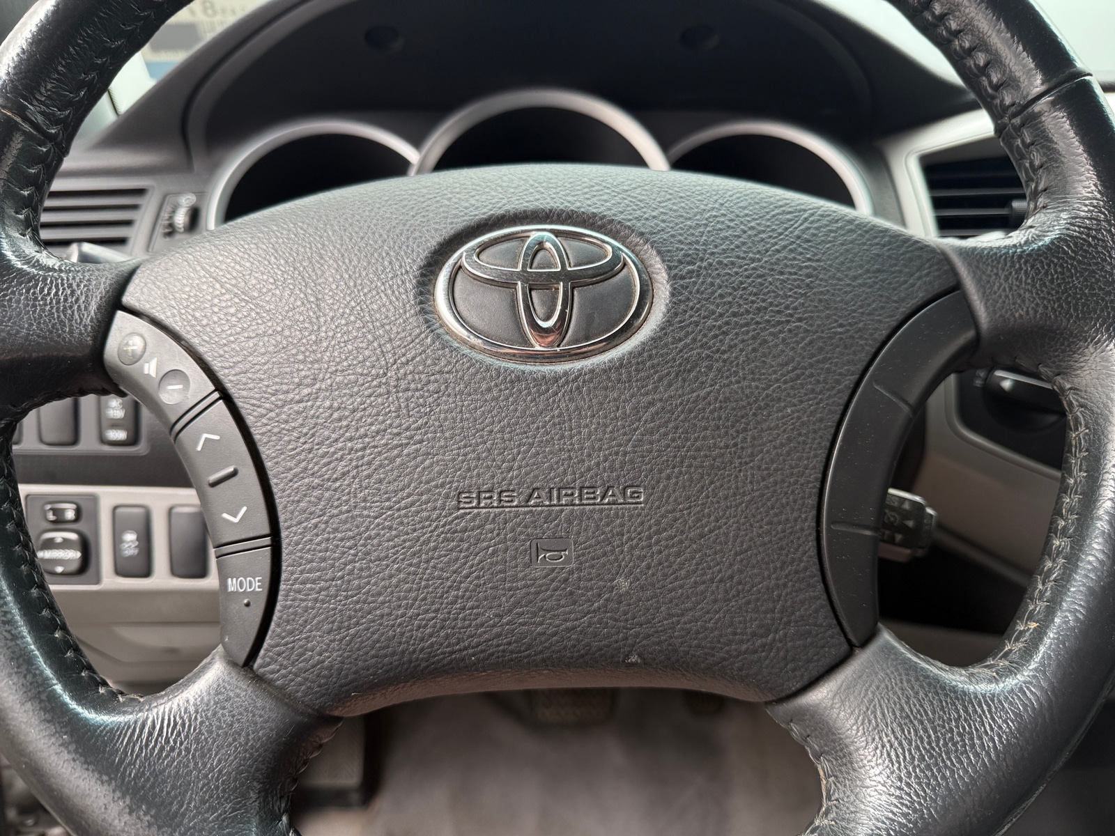 Thumbnail: 2011 Toyota Tacoma - 5