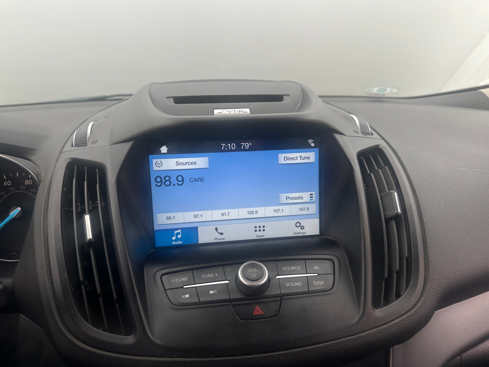 Thumbnail: 2017 Ford Escape - 4