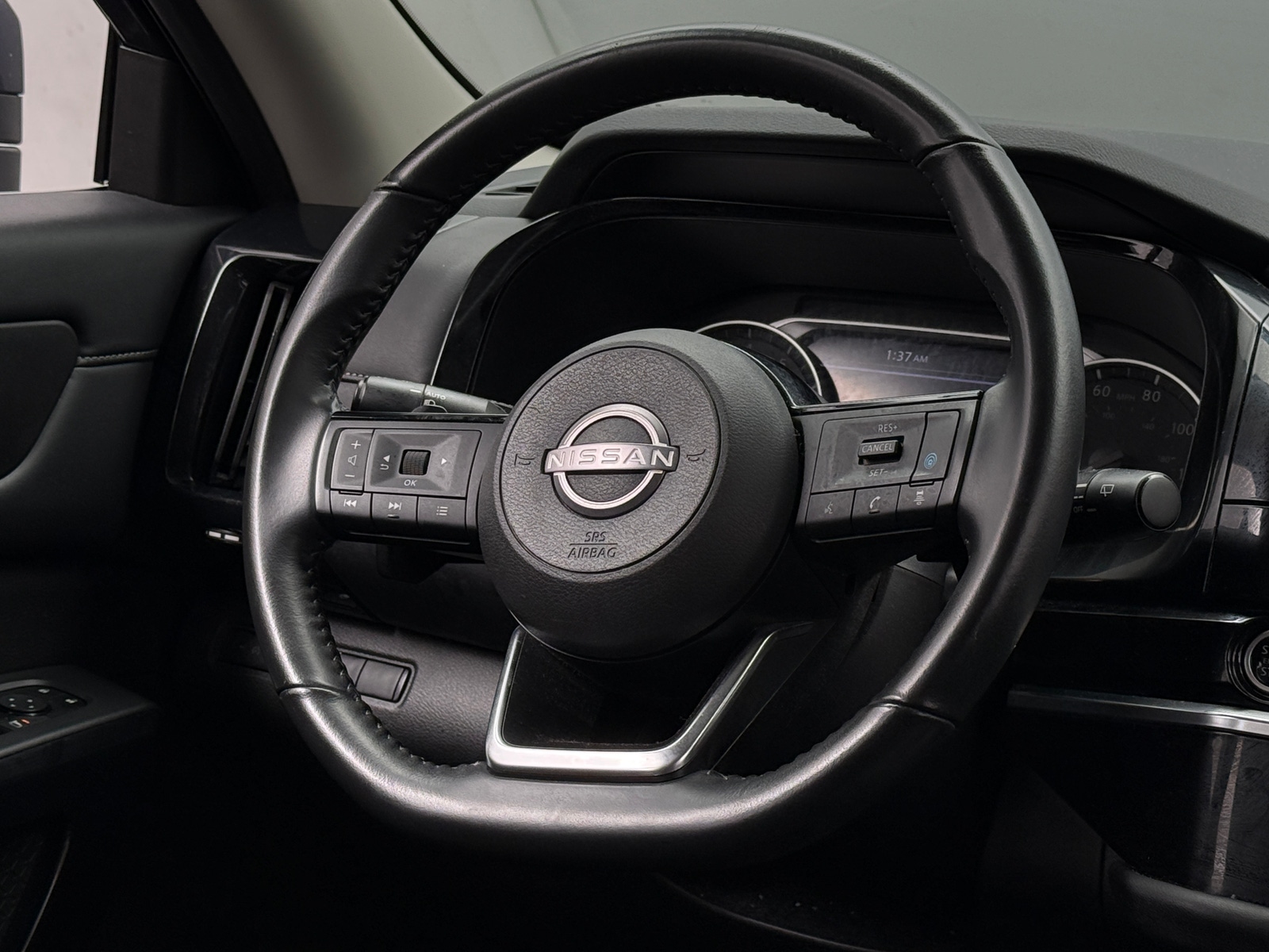 Thumbnail: 2023 Nissan Pathfinder - 5