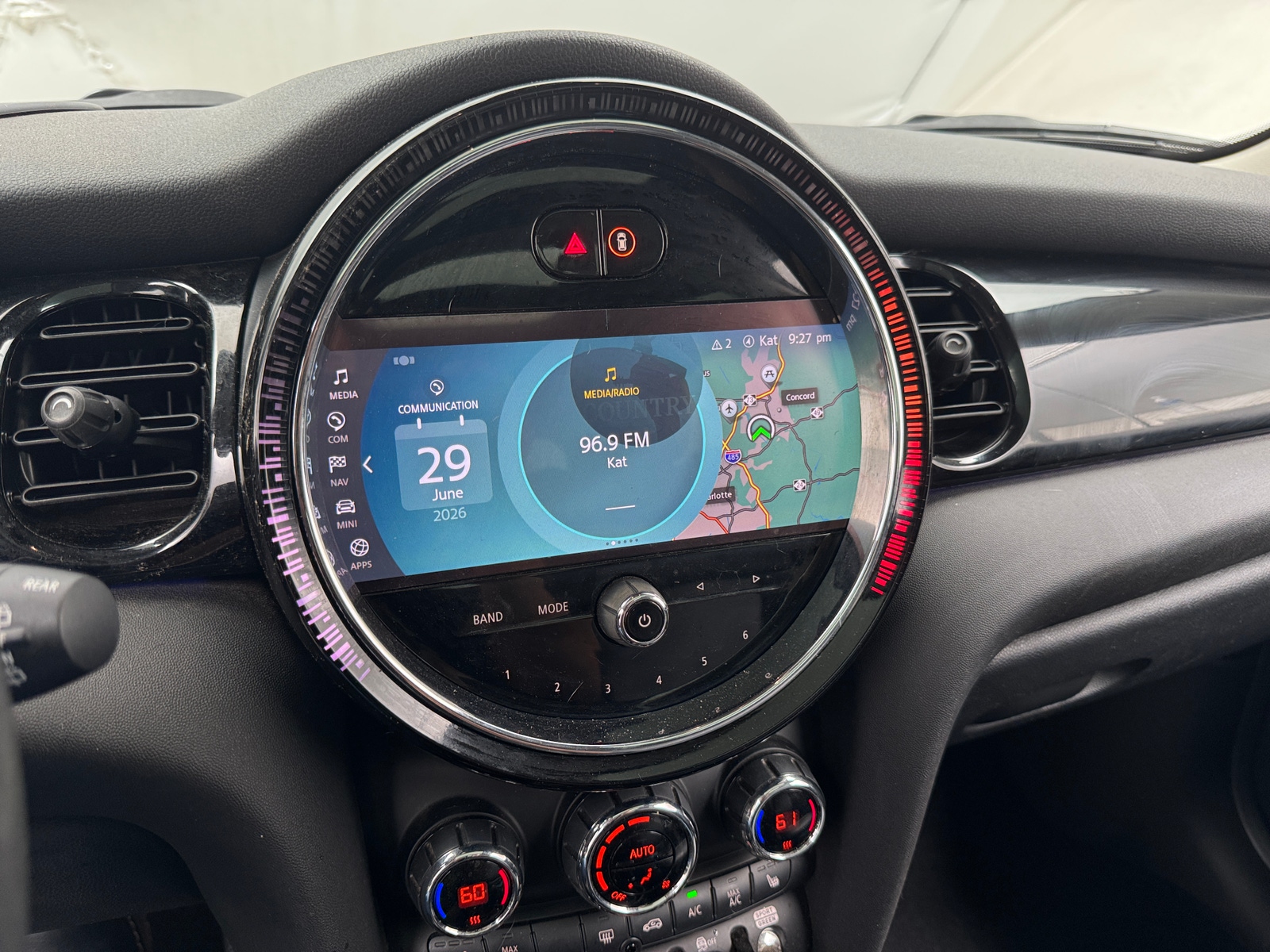 Thumbnail: 2022 MINI Cooper Hardtop - 3