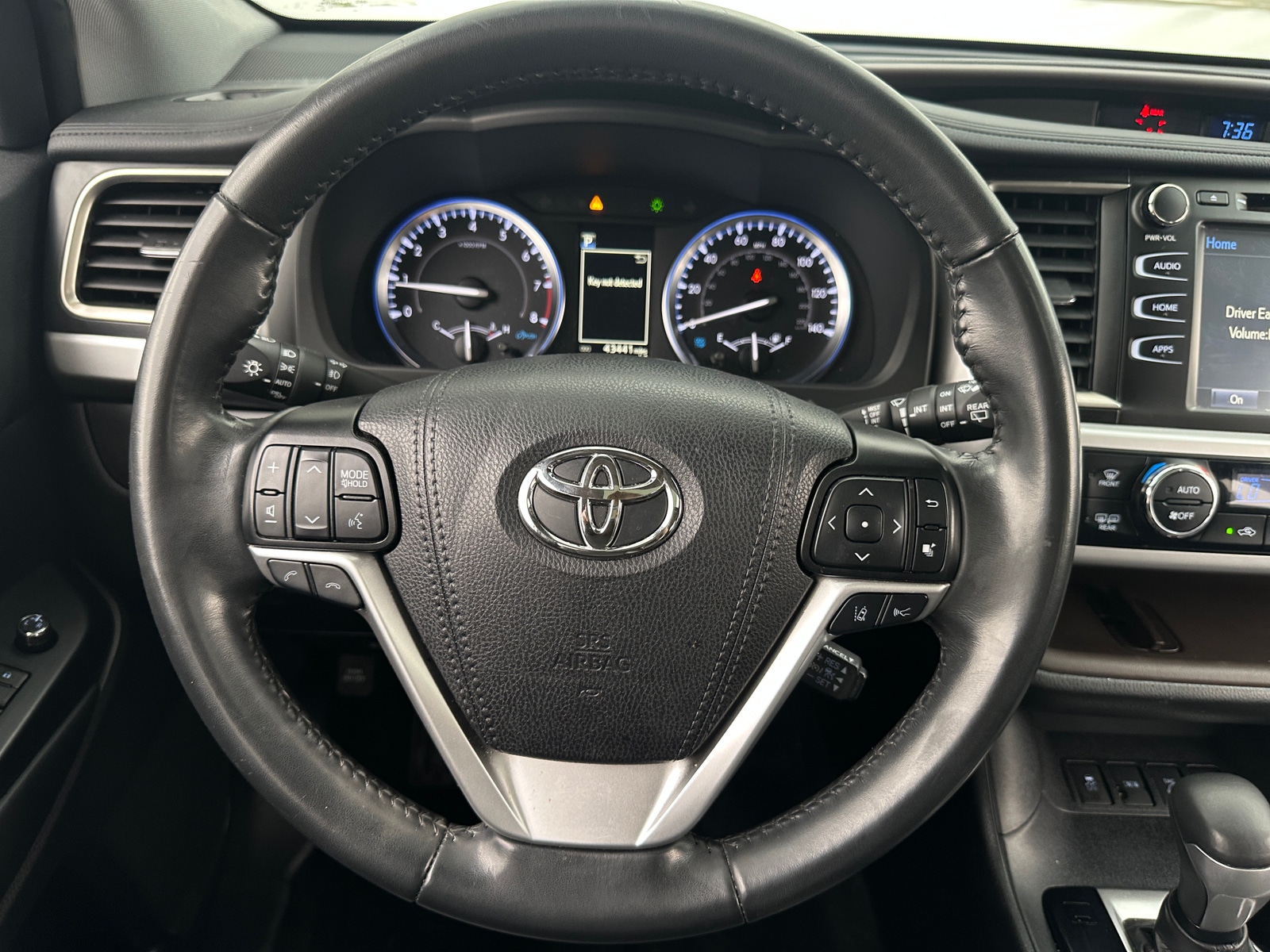 Thumbnail: 2019 Toyota Highlander - 4