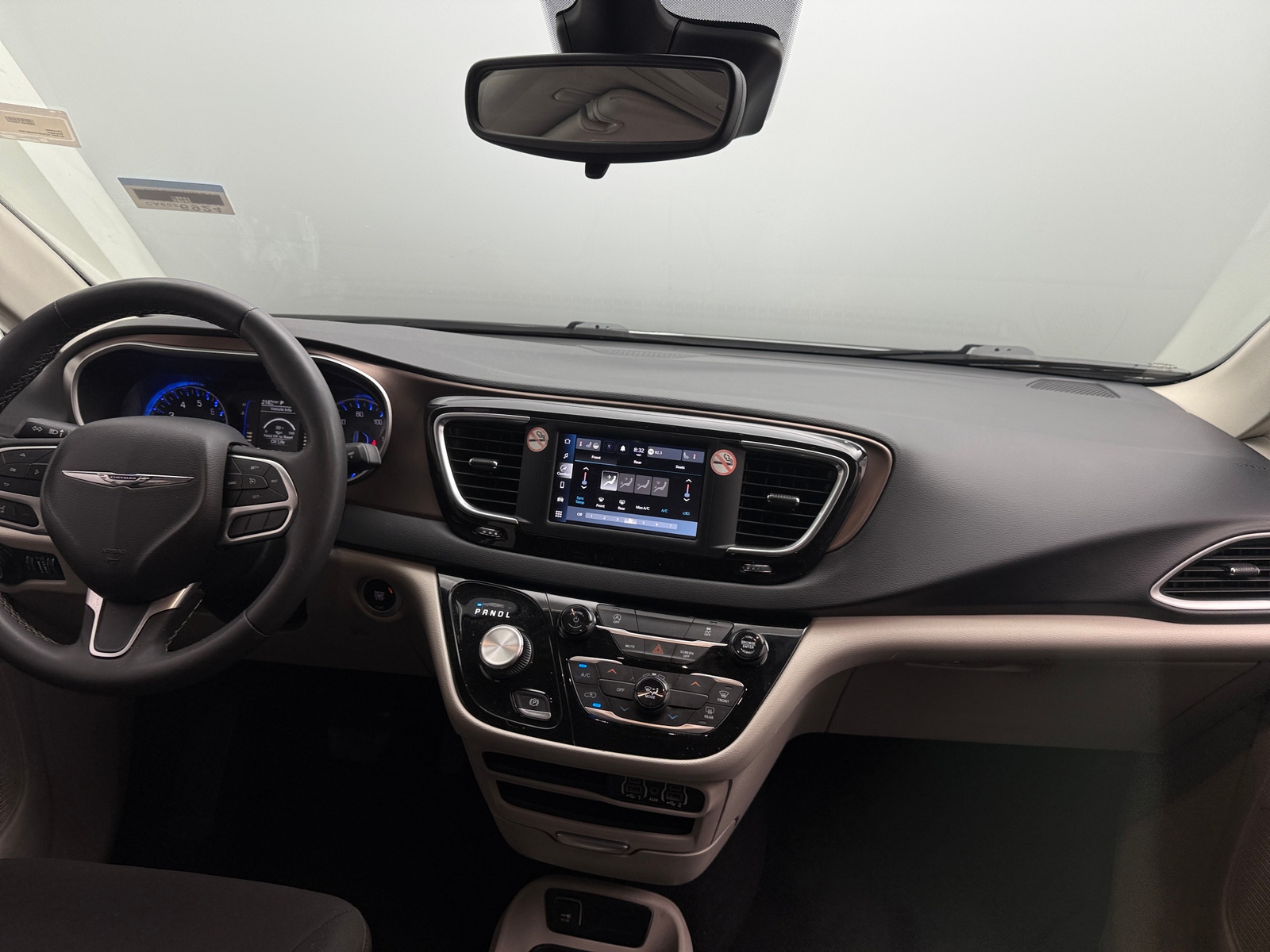 Thumbnail: 2023 Chrysler Voyager - 3