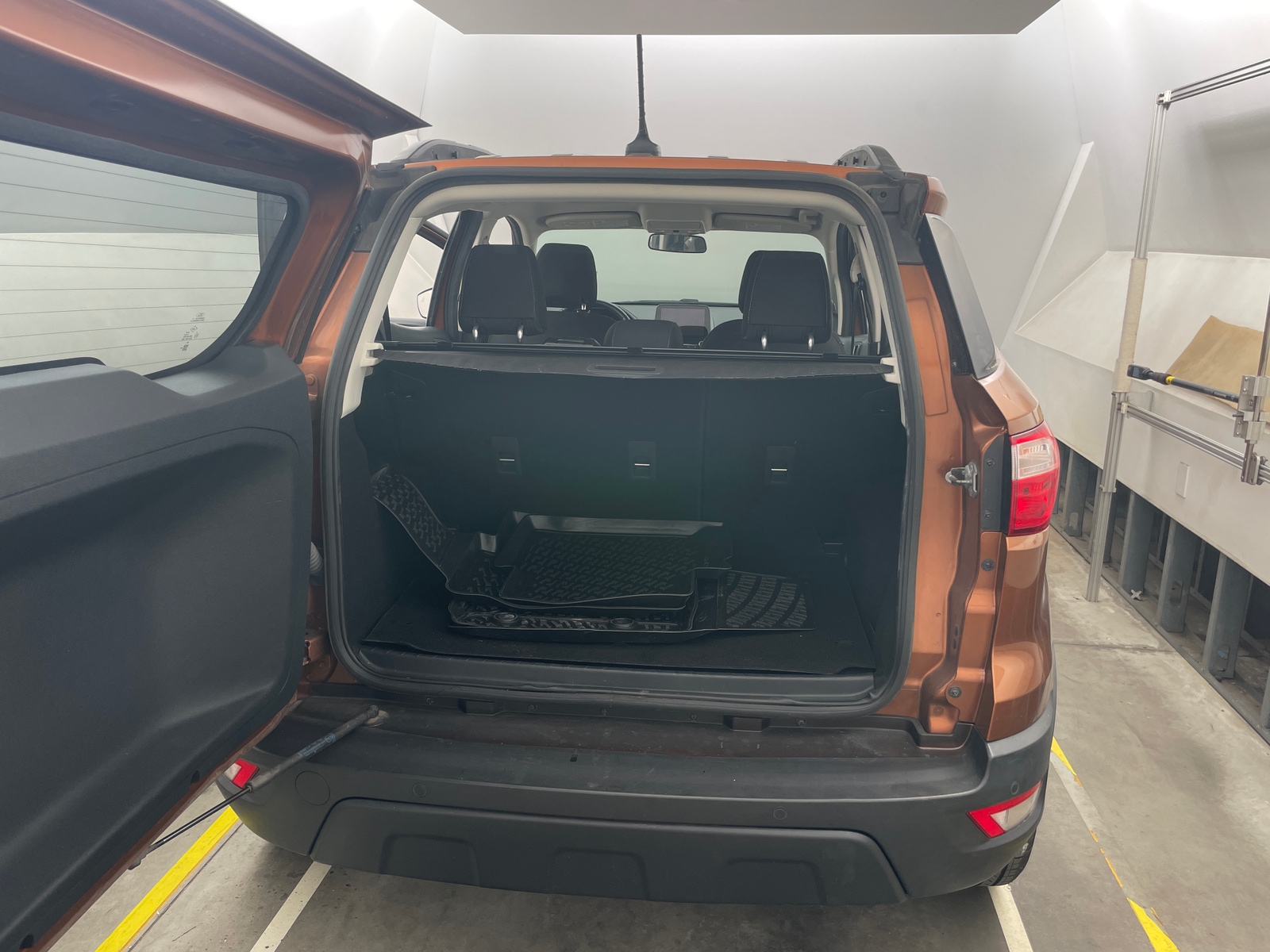 Thumbnail: 2018 Ford EcoSport - 7