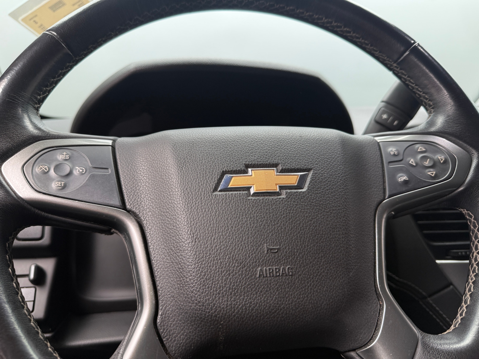 Thumbnail: 2020 Chevrolet Tahoe - 5