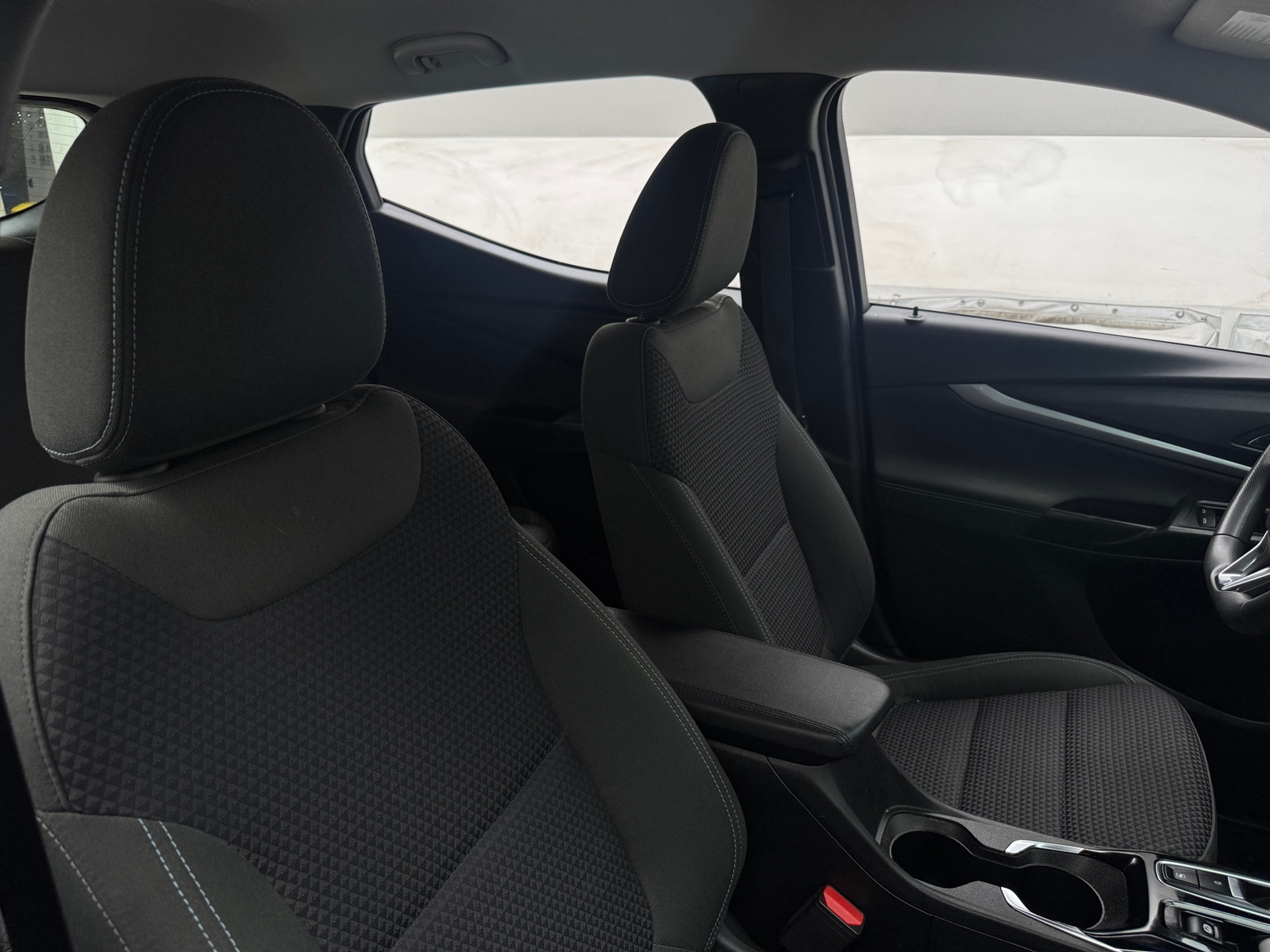 Thumbnail: 2023 Chevrolet Bolt EUV - 2