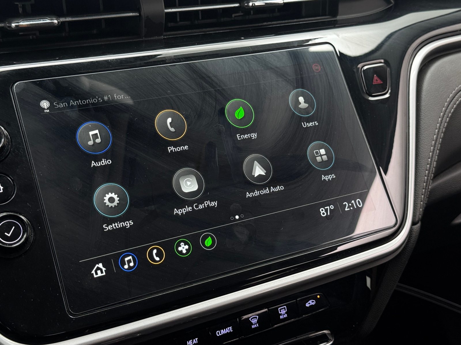 Thumbnail: 2023 Chevrolet Bolt EUV - 4