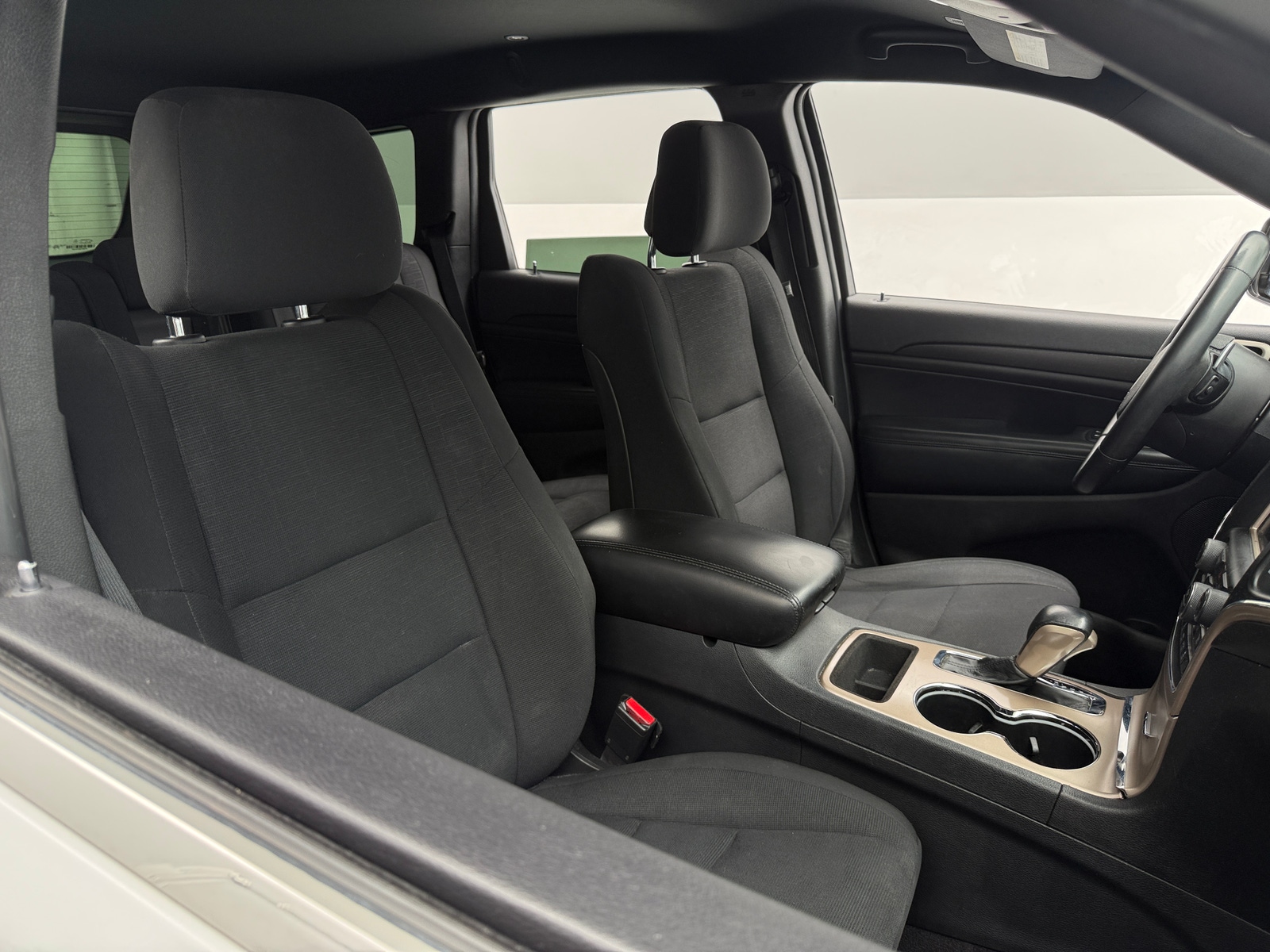 Thumbnail: 2017 Jeep Grand Cherokee - 2