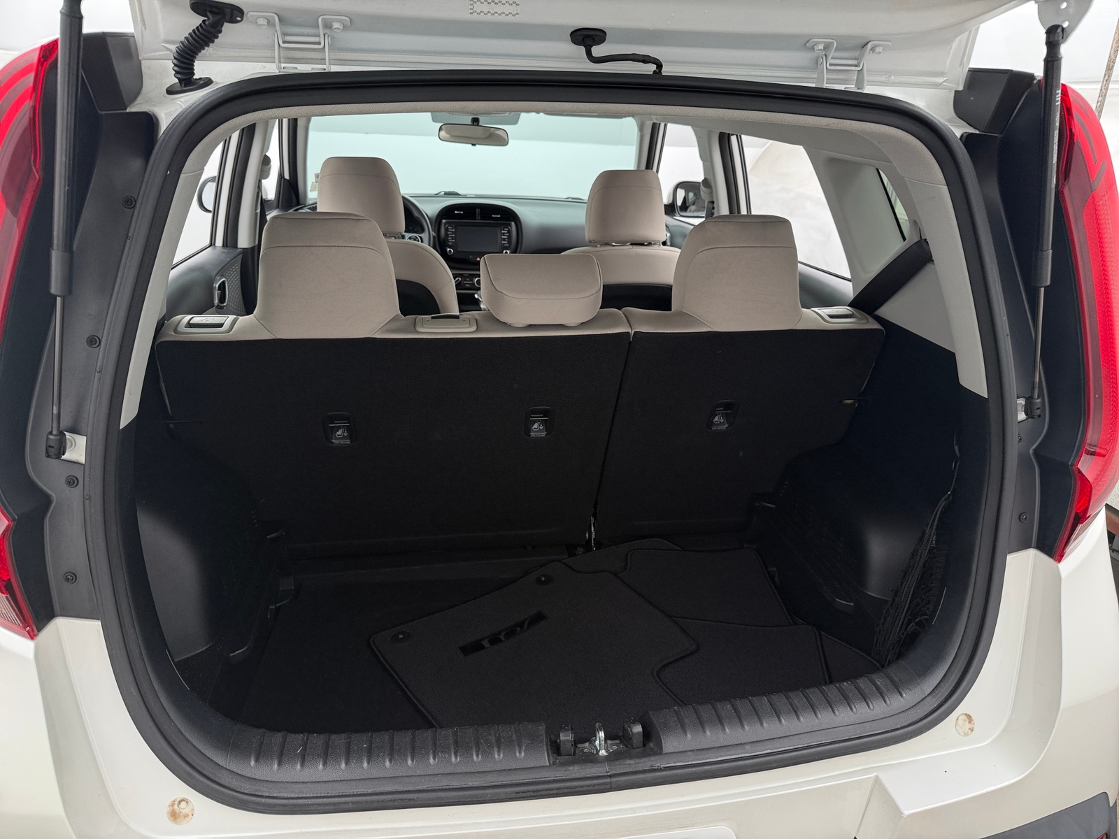 Thumbnail: 2021 Kia Soul - 7
