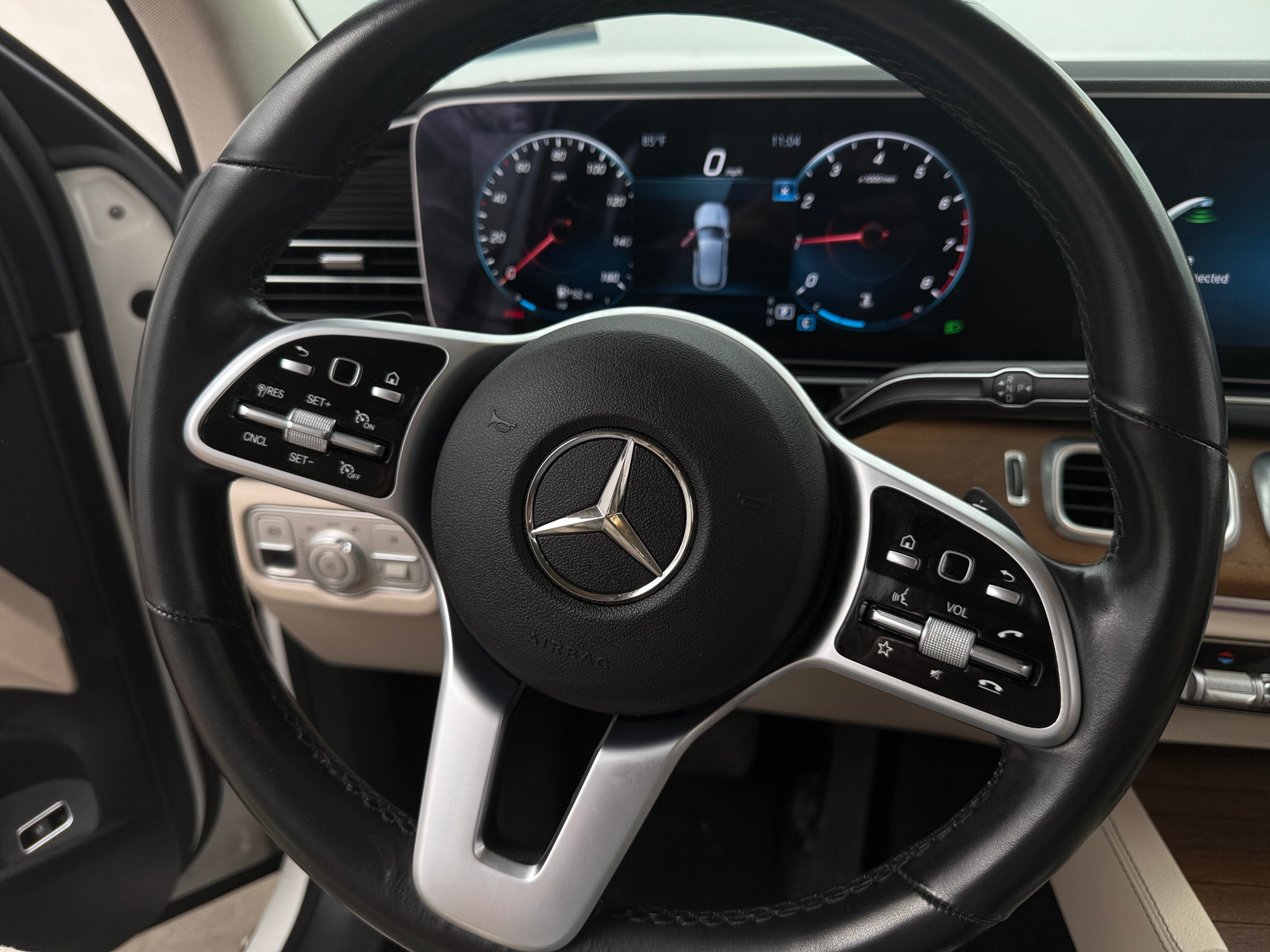 Thumbnail: 2022 Mercedes-Benz GLE - 4