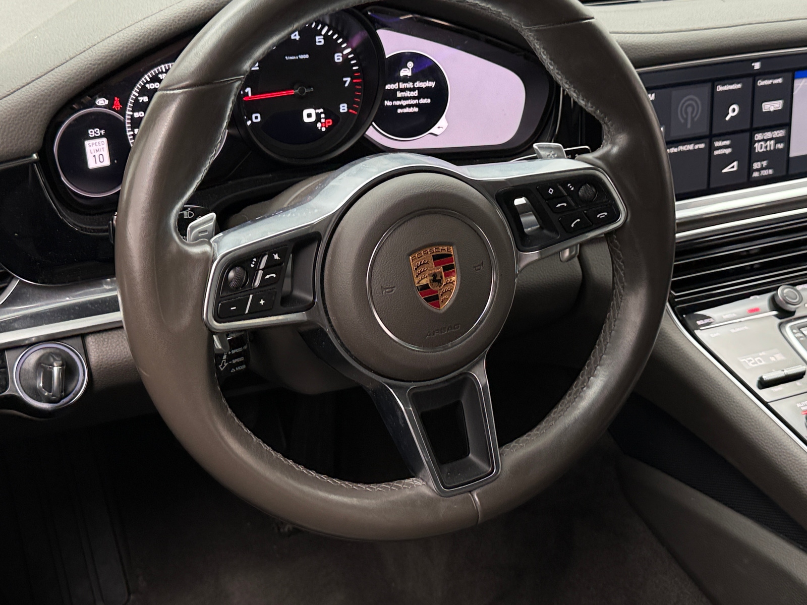 Thumbnail: 2018 Porsche Panamera - 4