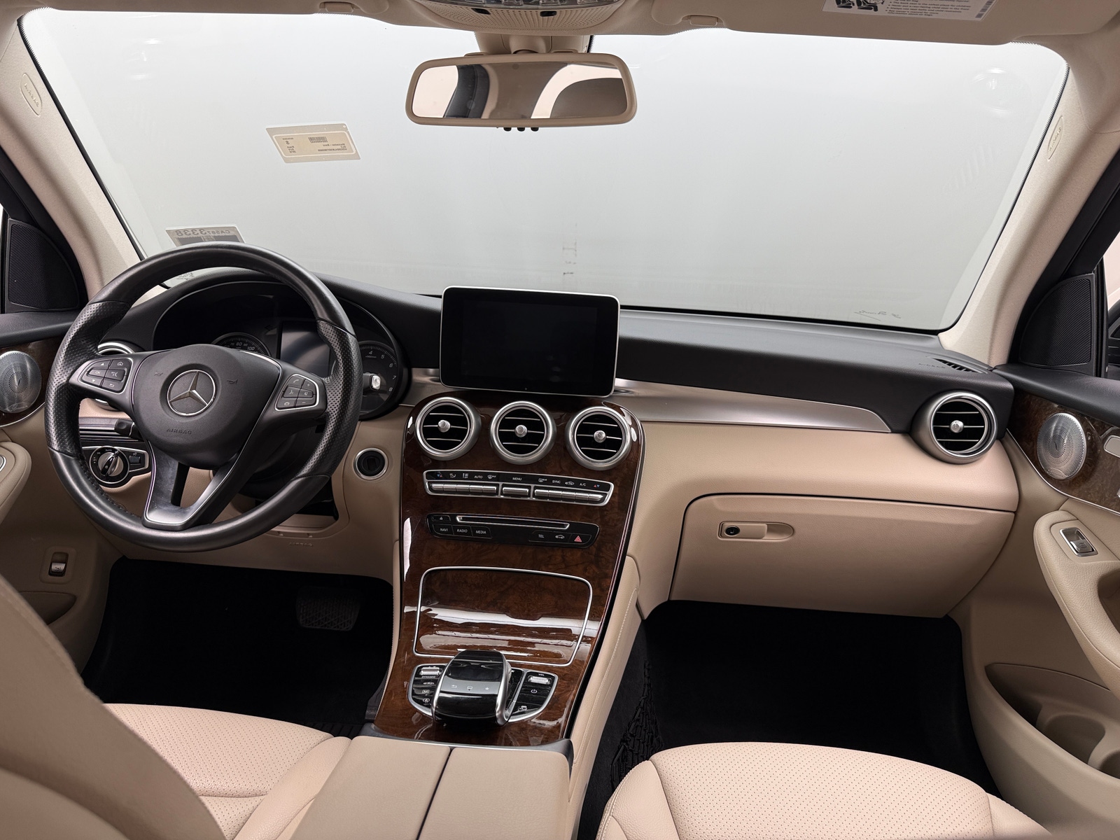 Thumbnail: 2016 Mercedes-Benz GLC - 2