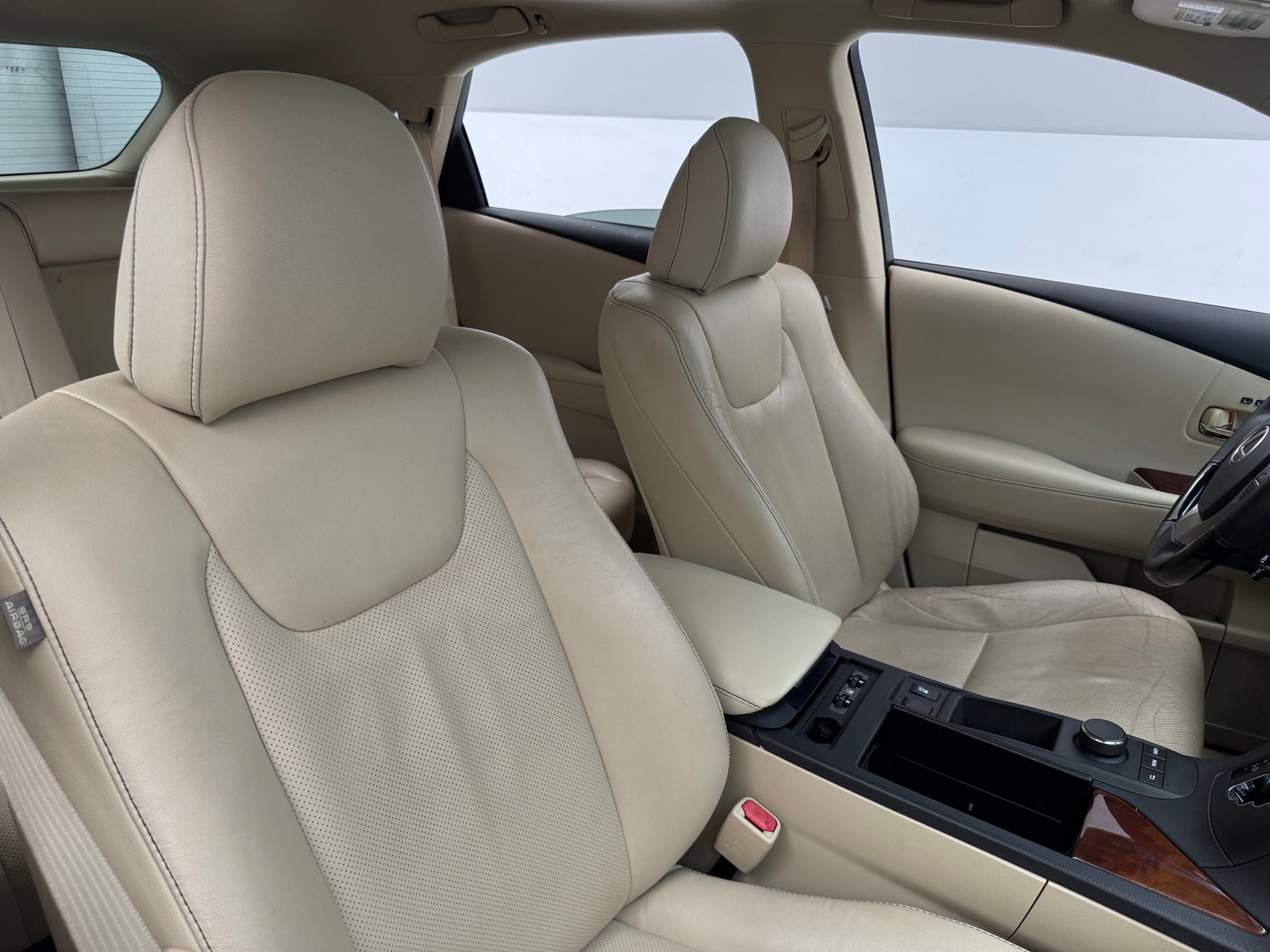 Thumbnail: 2015 Lexus RX - 2